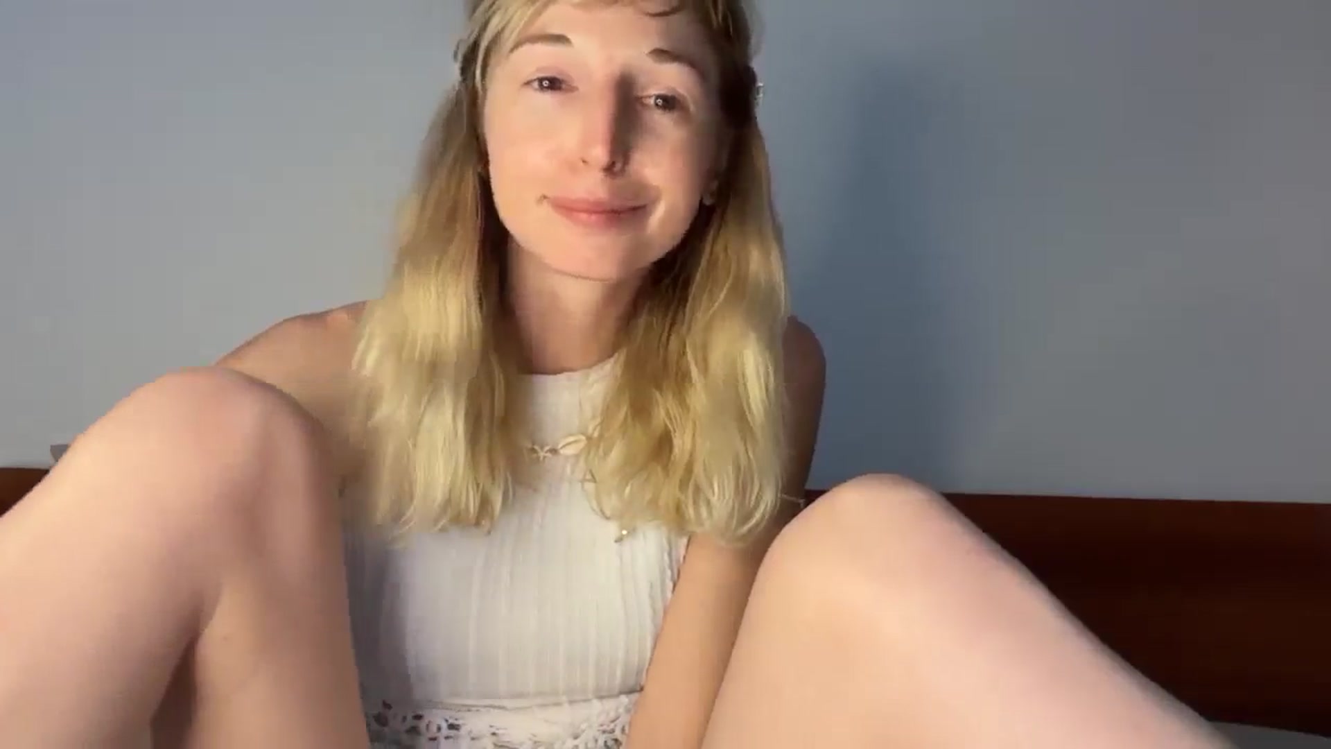 Gallery image thumbnail from Alielli's myfreecams stream on, 02/24/2026, 14:07 image 2 of 20