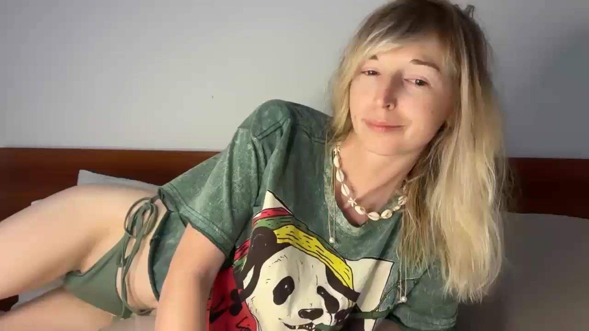 Gallery image thumbnail from Alielli's myfreecams stream on, 03/09/2026, 15:02 image 14 of 20