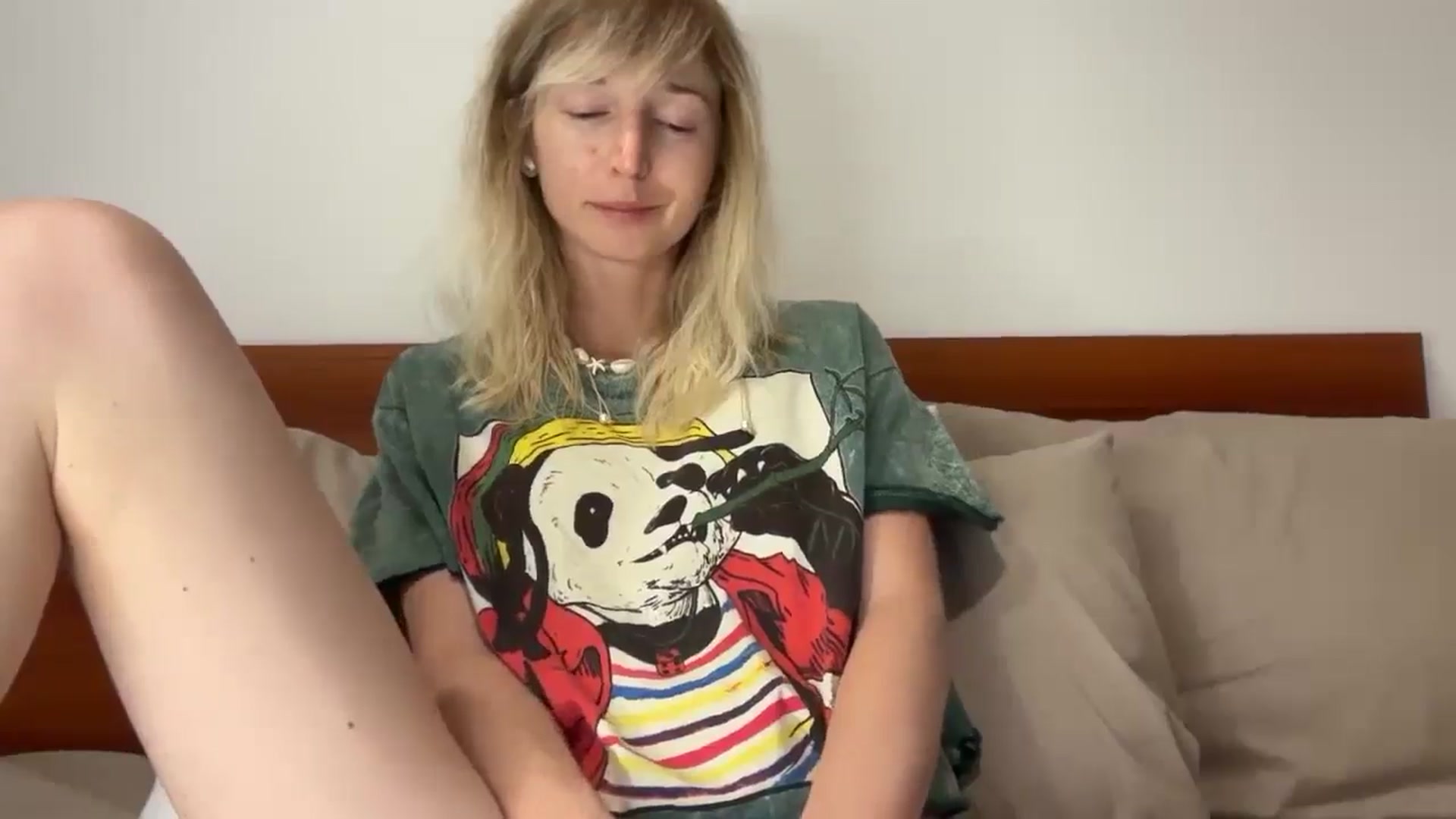 Gallery image thumbnail from Alielli's myfreecams stream on, 03/17/2026, 14:30 image 15 of 20