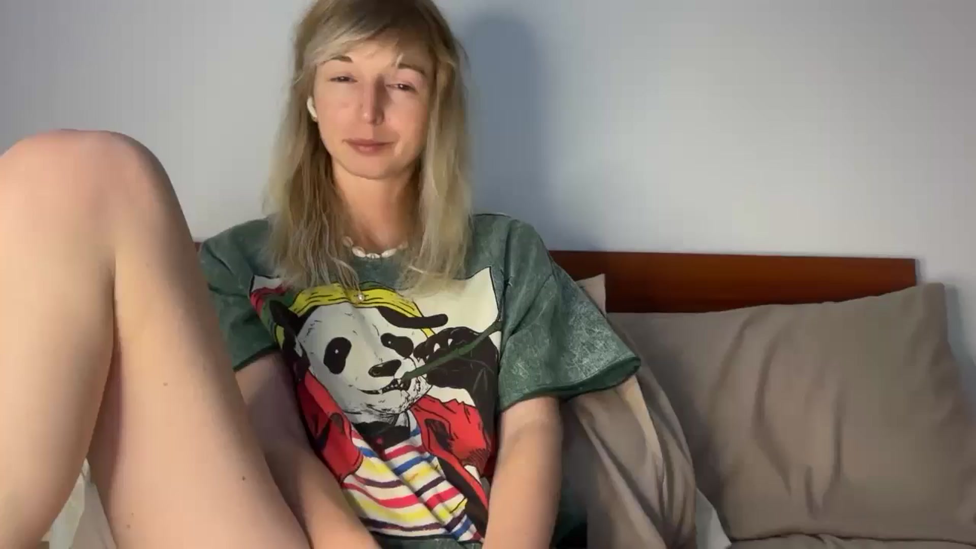 Gallery image thumbnail from Alielli's myfreecams stream on, 03/18/2026, 13:40 image 12 of 20