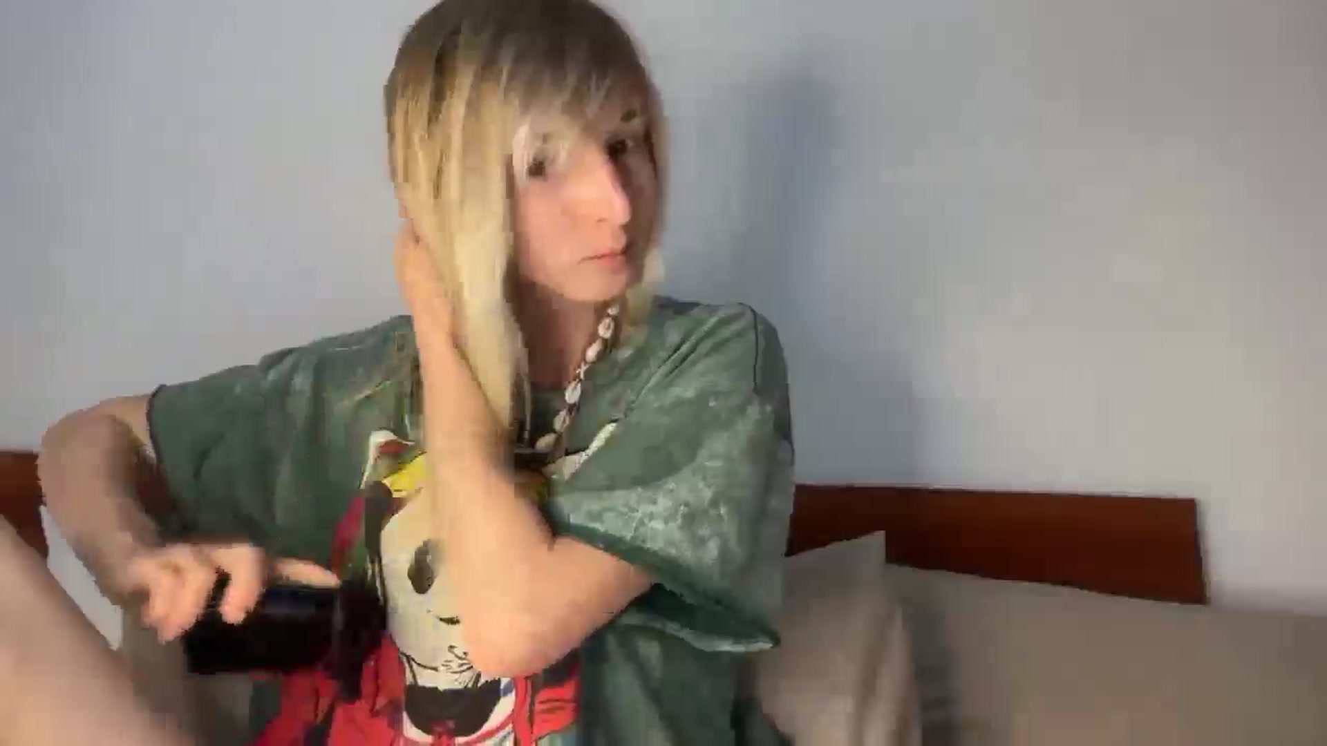 Gallery image thumbnail from Alielli's myfreecams stream on, 03/20/2026, 13:28 image 13 of 20
