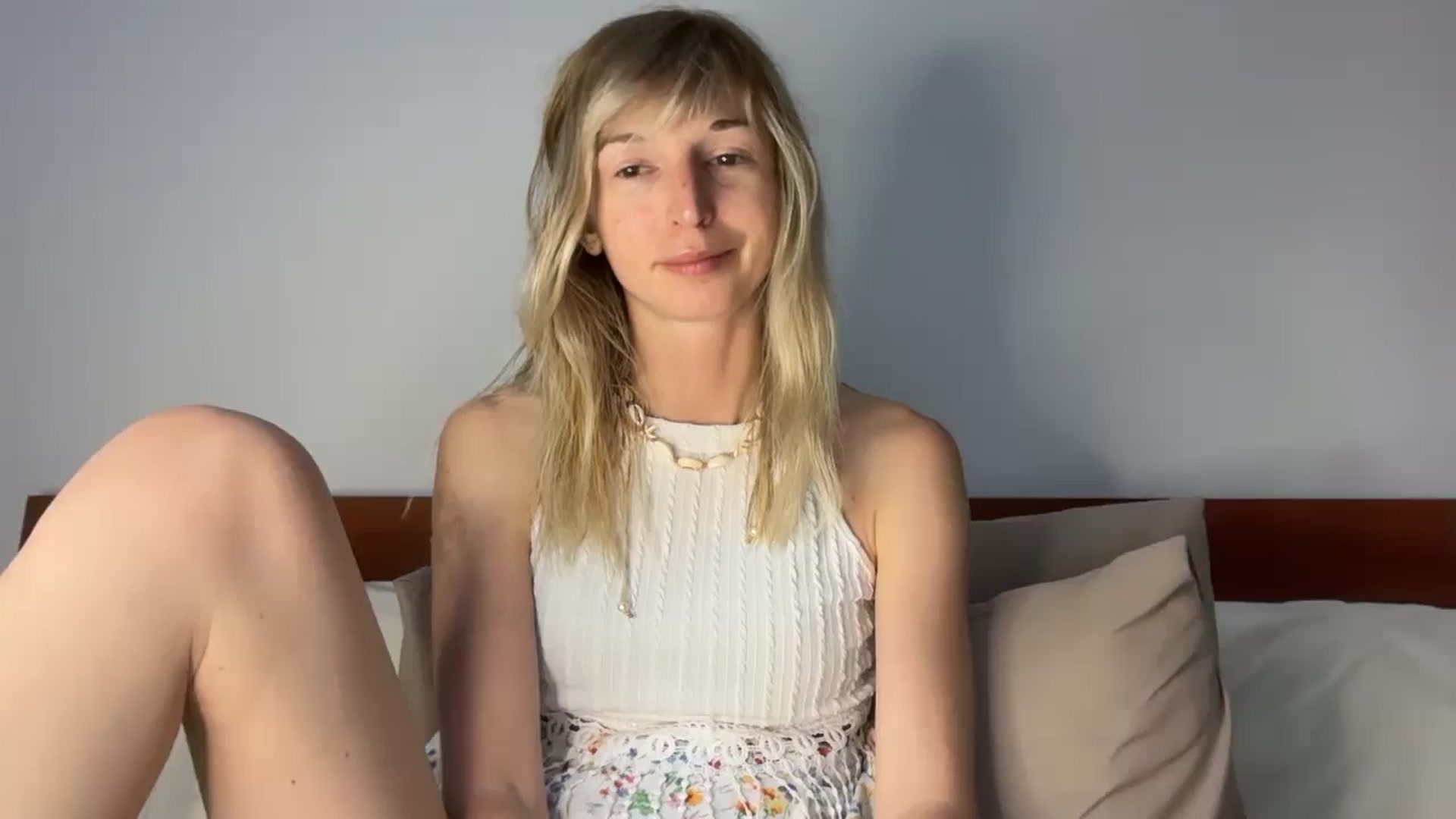 Gallery image thumbnail from Alielli's myfreecams stream on, 03/22/2026, 14:52 image 7 of 20