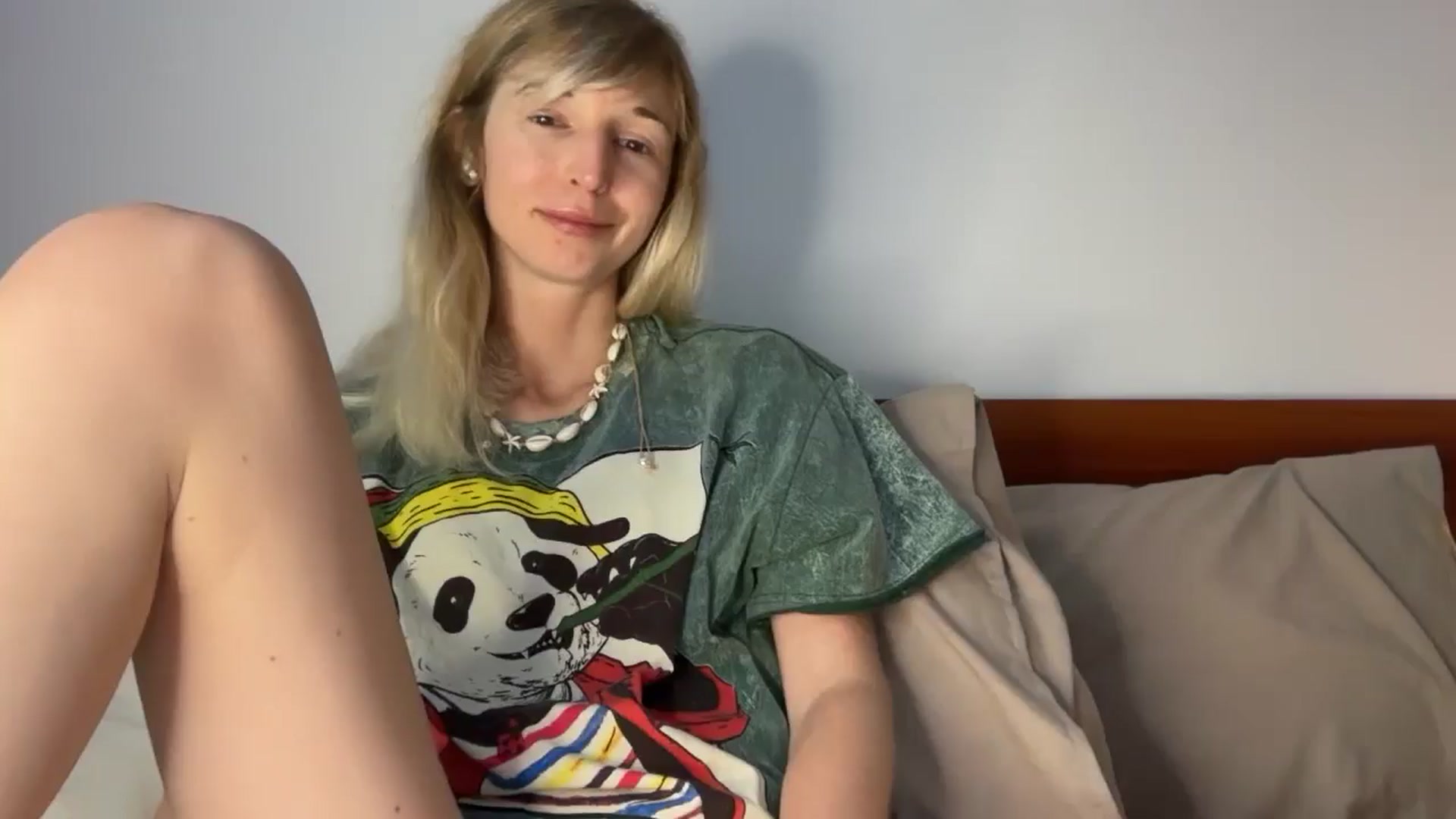 Gallery image thumbnail from Alielli's myfreecams stream on, 03/29/2026, 14:25 image 12 of 20