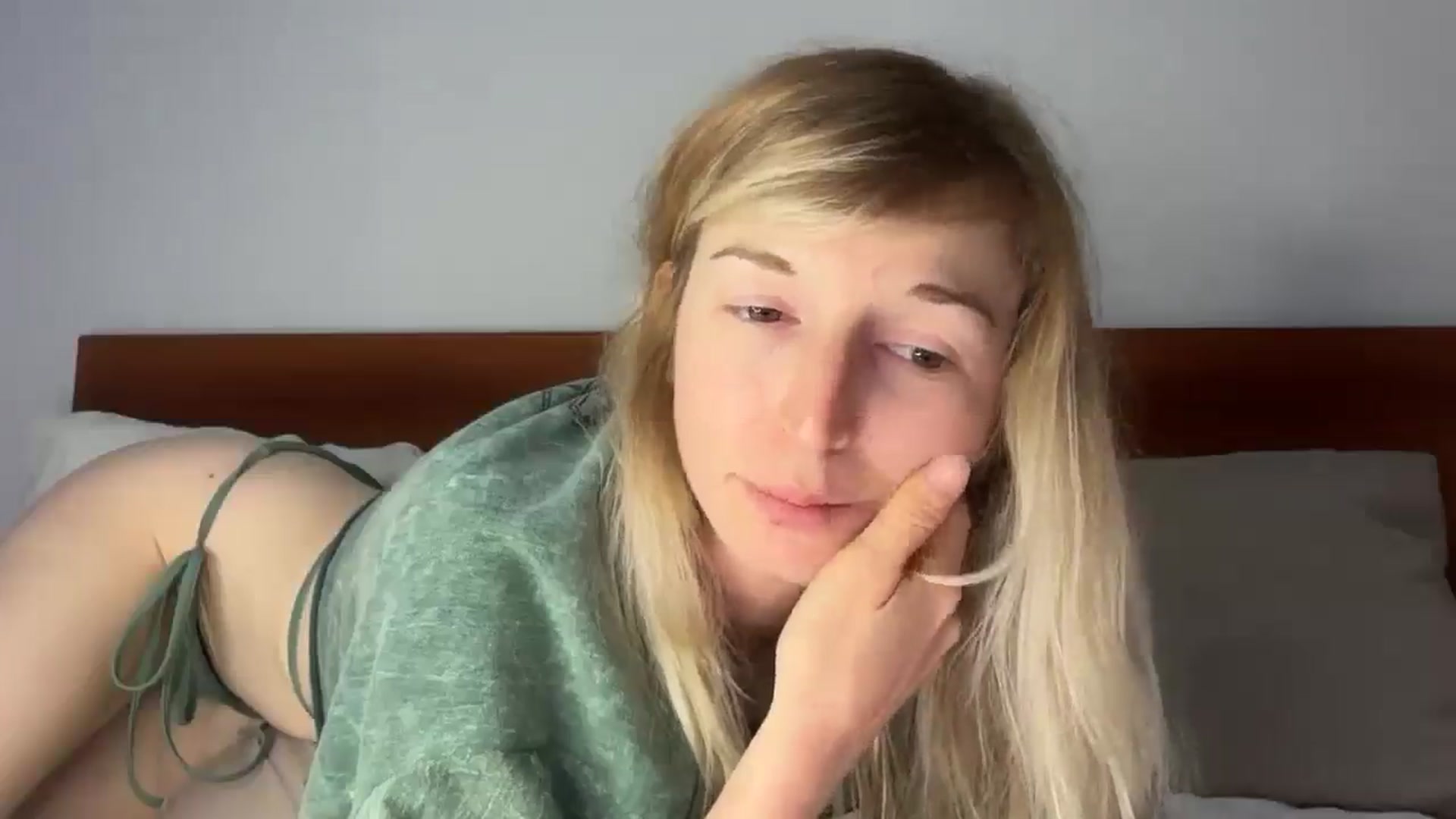 Gallery image thumbnail from Alielli's myfreecams stream on, 04/02/2026, 14:11 image 16 of 20