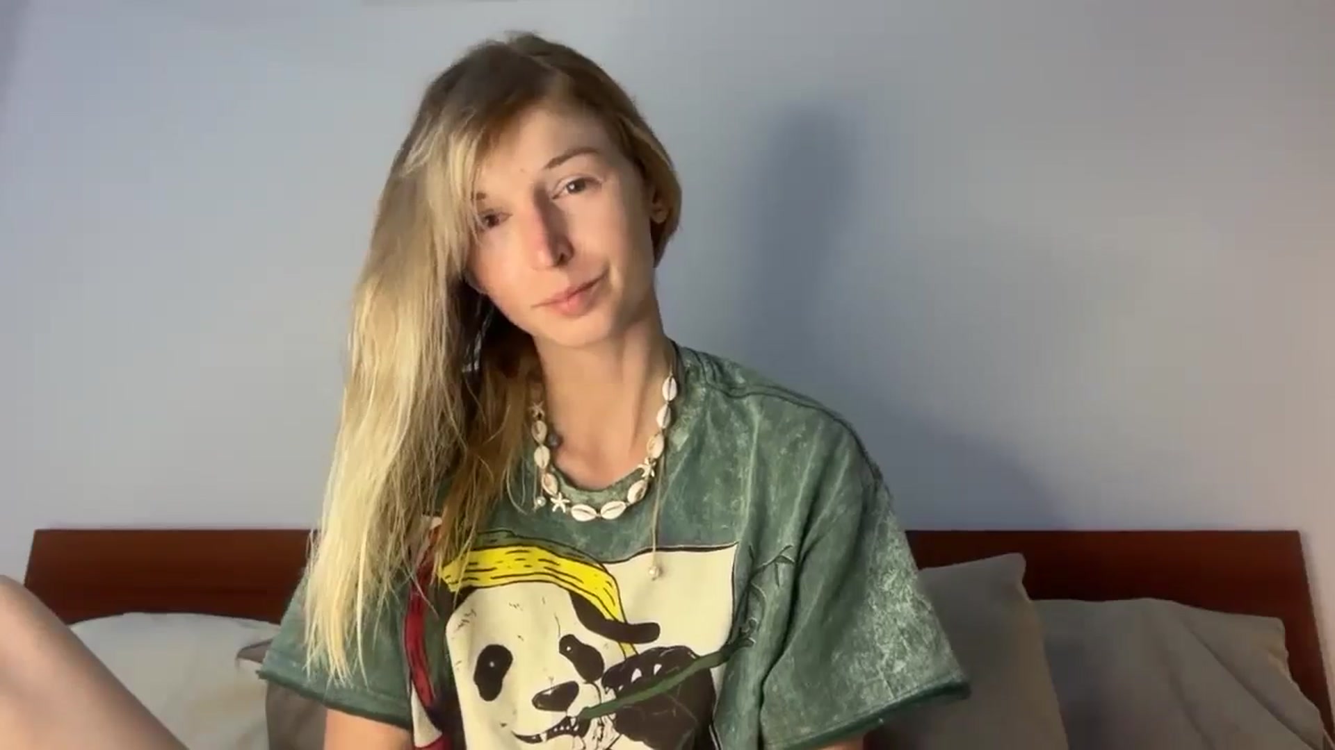 Gallery image thumbnail from Alielli's myfreecams stream on, 04/05/2026, 13:52 image 3 of 20