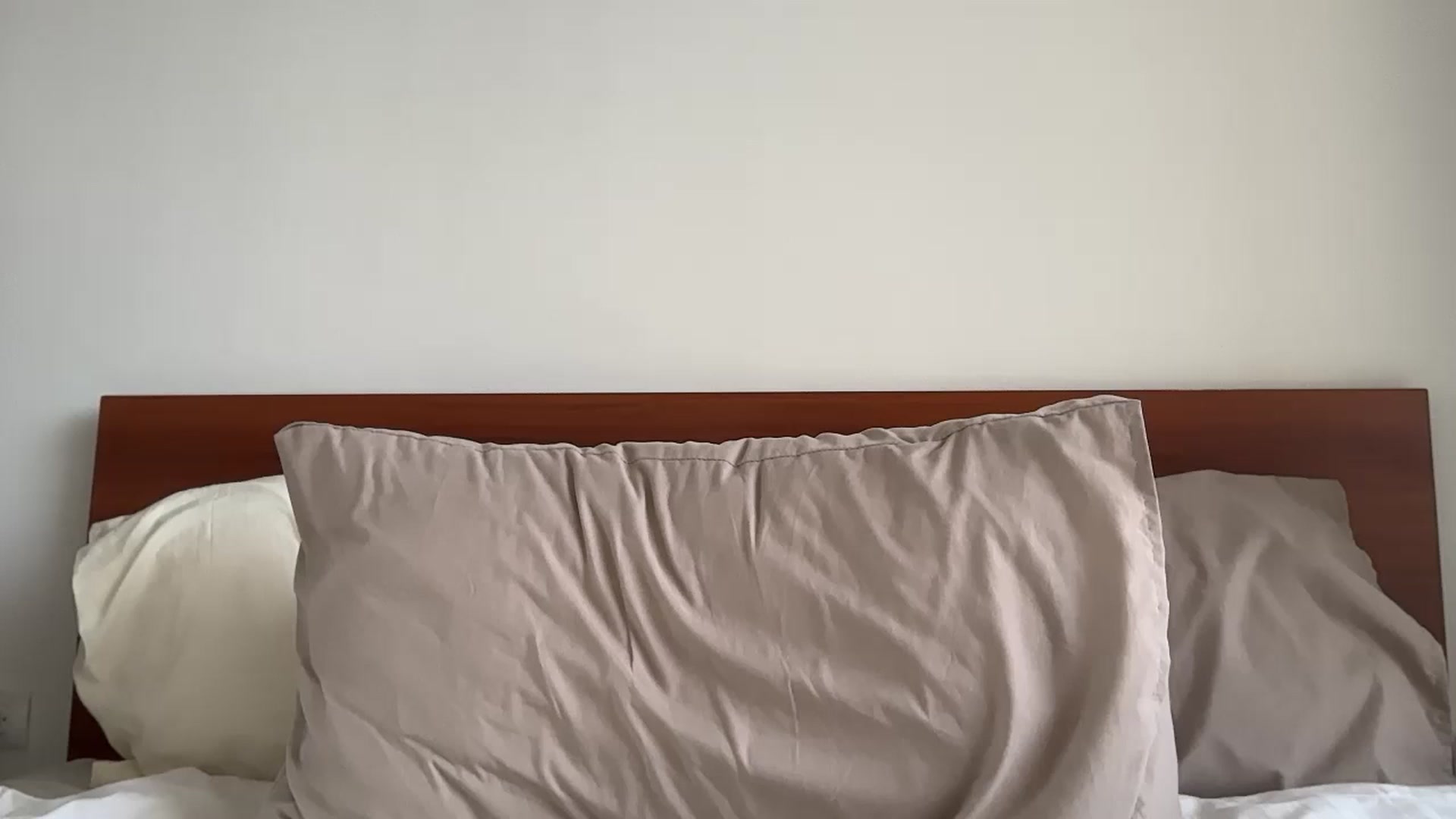 Gallery image thumbnail from Alielli's myfreecams stream on, 04/06/2026, 05:21 image 6 of 20