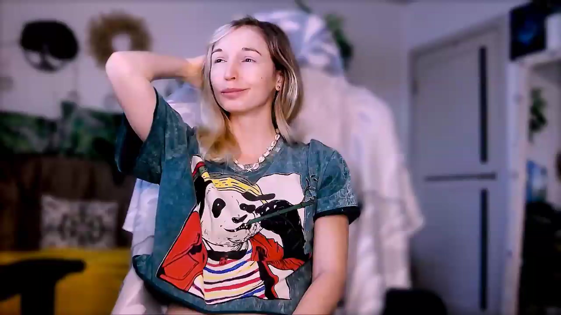 Gallery image thumbnail from Alielli's myfreecams stream on, 05/18/2026, 04:58 image 5 of 20