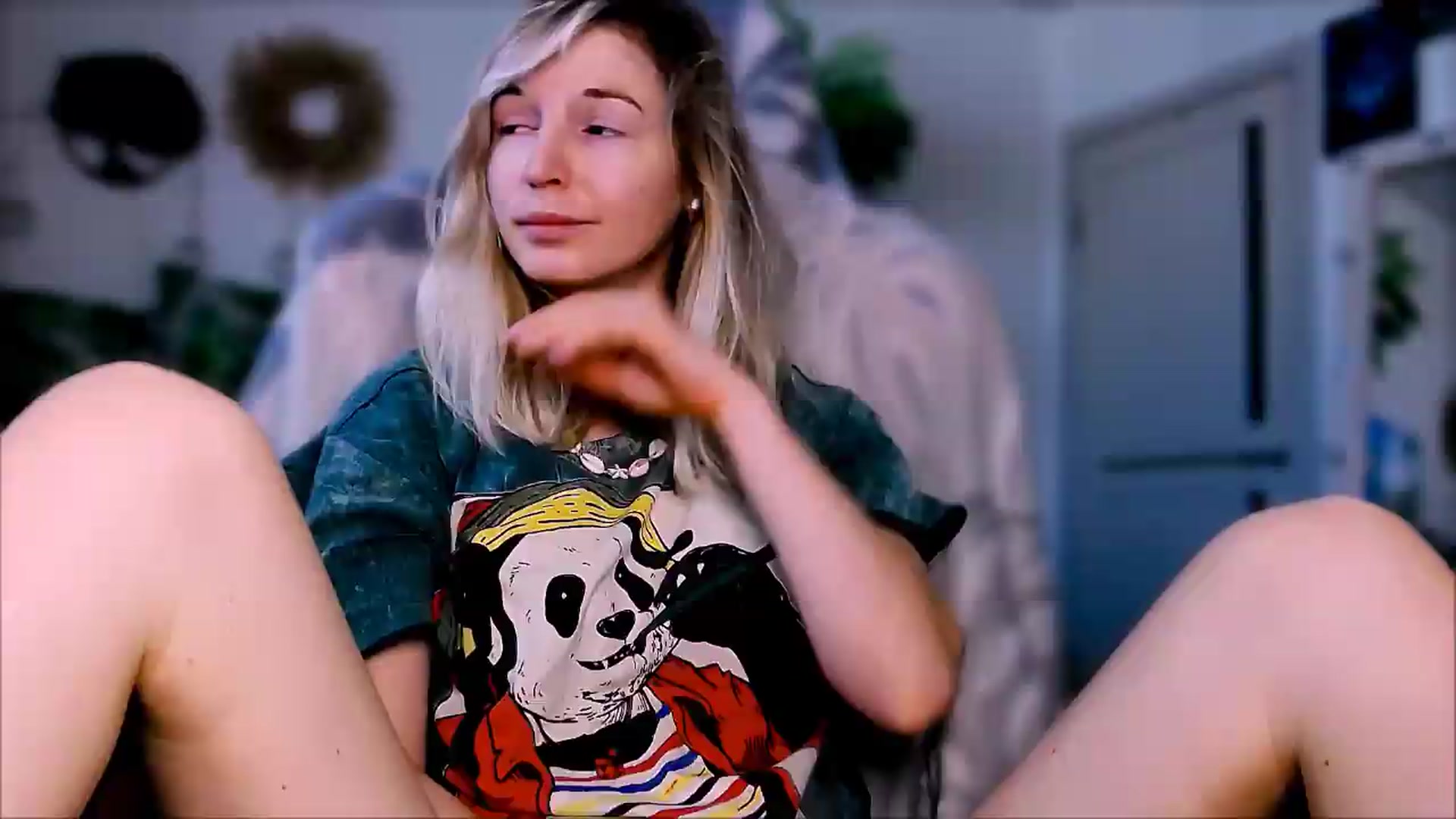 Gallery image thumbnail from Alielli's myfreecams stream on, 05/18/2026, 07:01 image 18 of 20