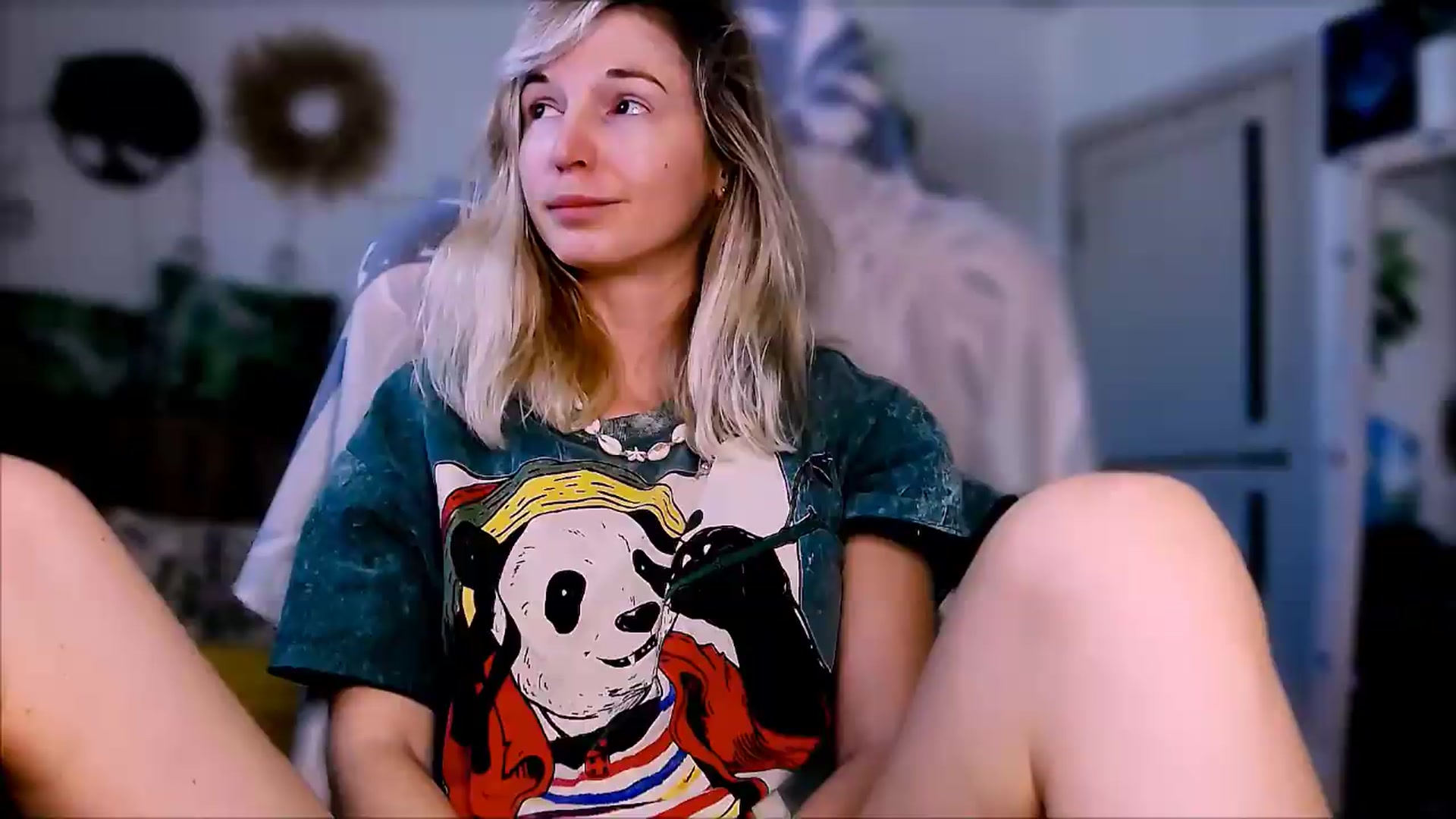 Gallery image thumbnail from Alielli's myfreecams stream on, 05/18/2026, 07:01 image 15 of 20