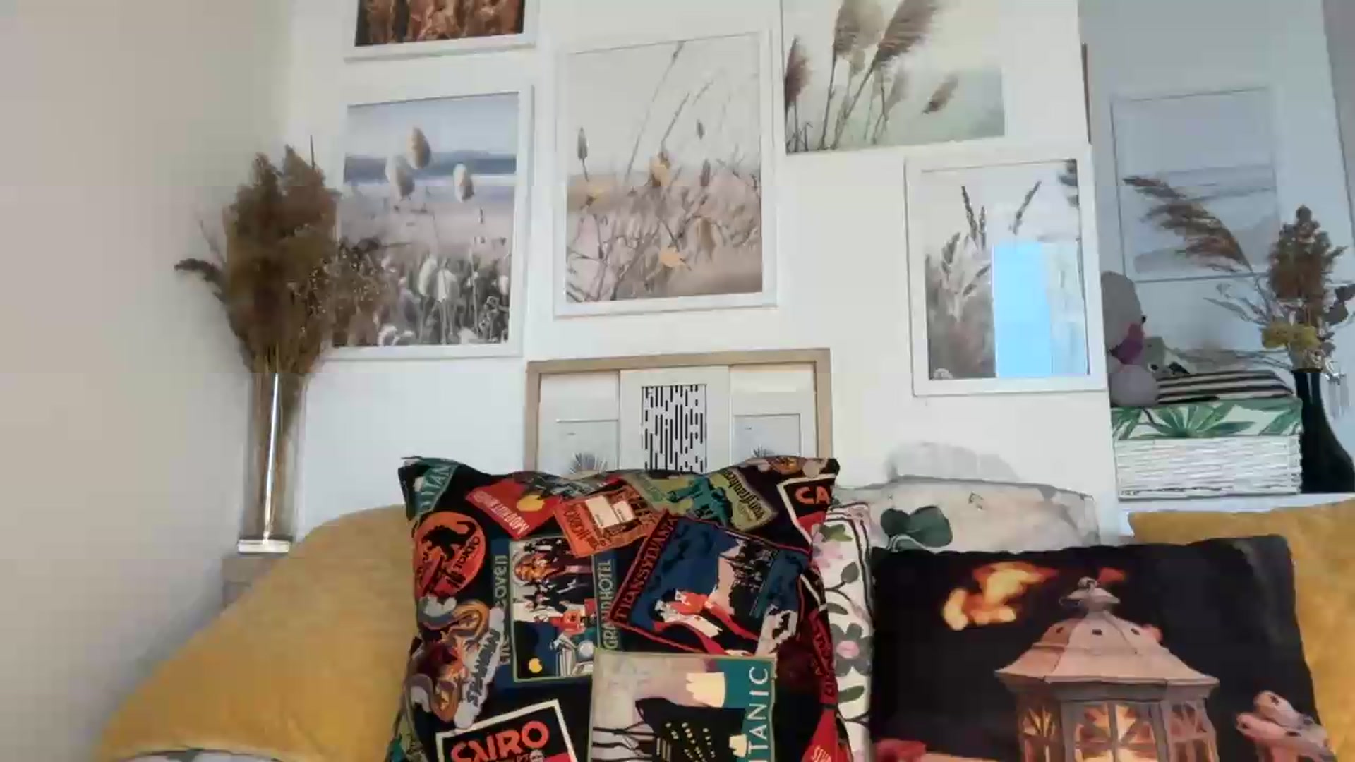 Gallery image thumbnail from Alielli's myfreecams stream on, 07/08/2026, 06:59 image 1 of 20