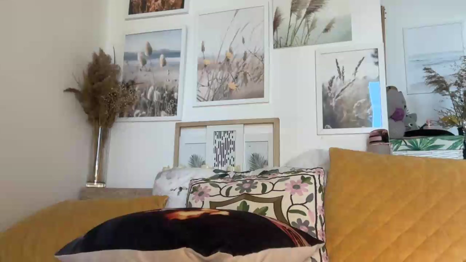 Gallery image thumbnail from Alielli's myfreecams stream on, 08/20/2026, 06:20 image 20 of 20