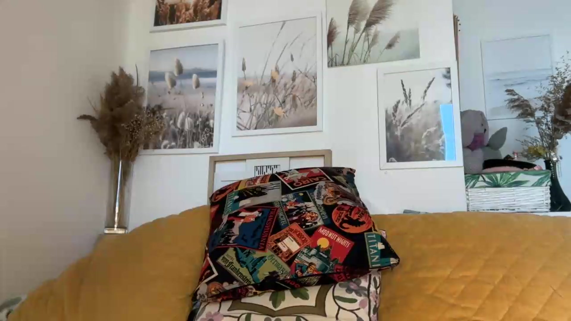 Gallery image thumbnail from Alielli's myfreecams stream on, 08/22/2026, 08:05 image 7 of 20