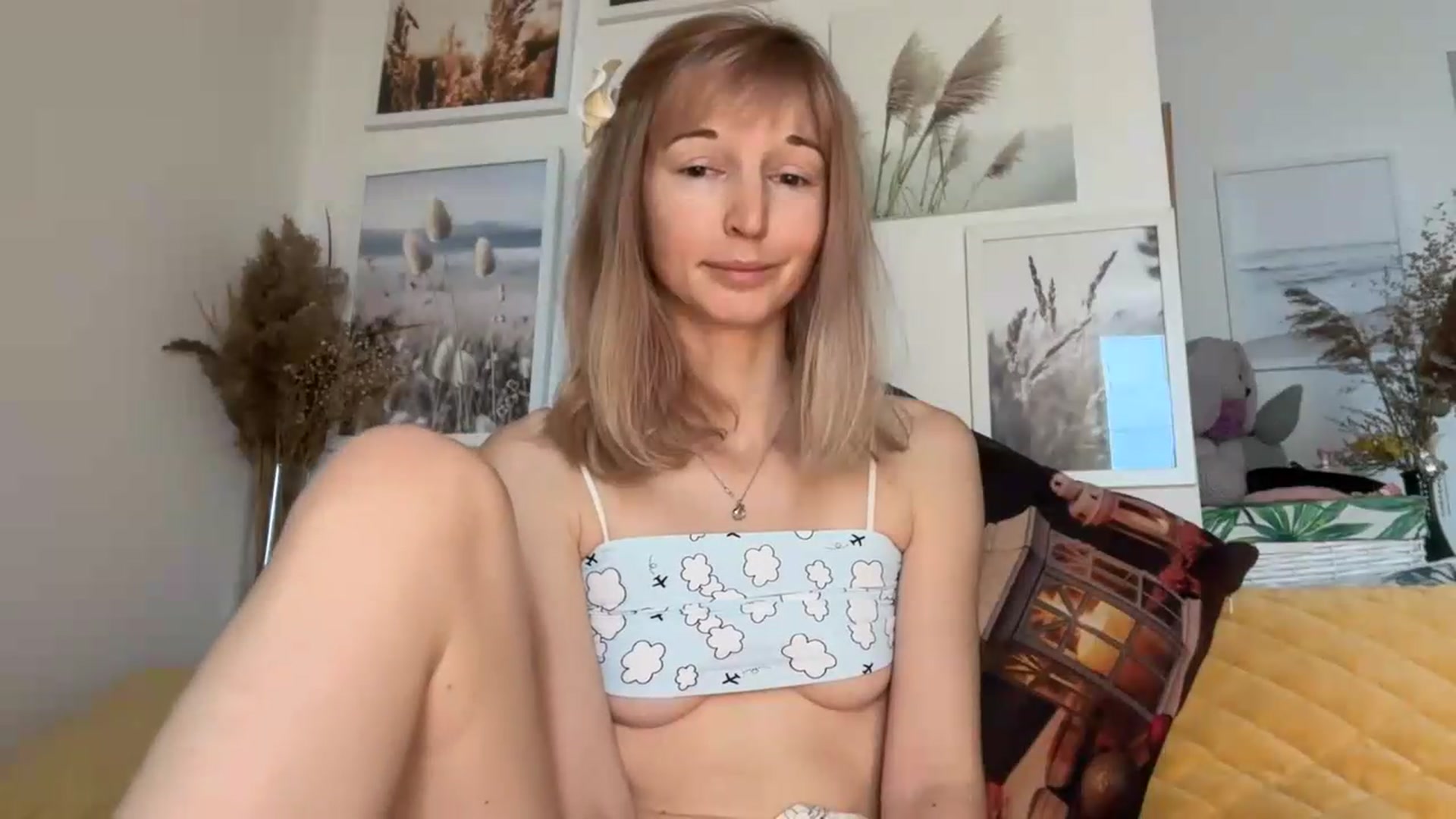 Gallery image thumbnail from Alielli's myfreecams stream on, 08/28/2026, 07:34 image 10 of 20