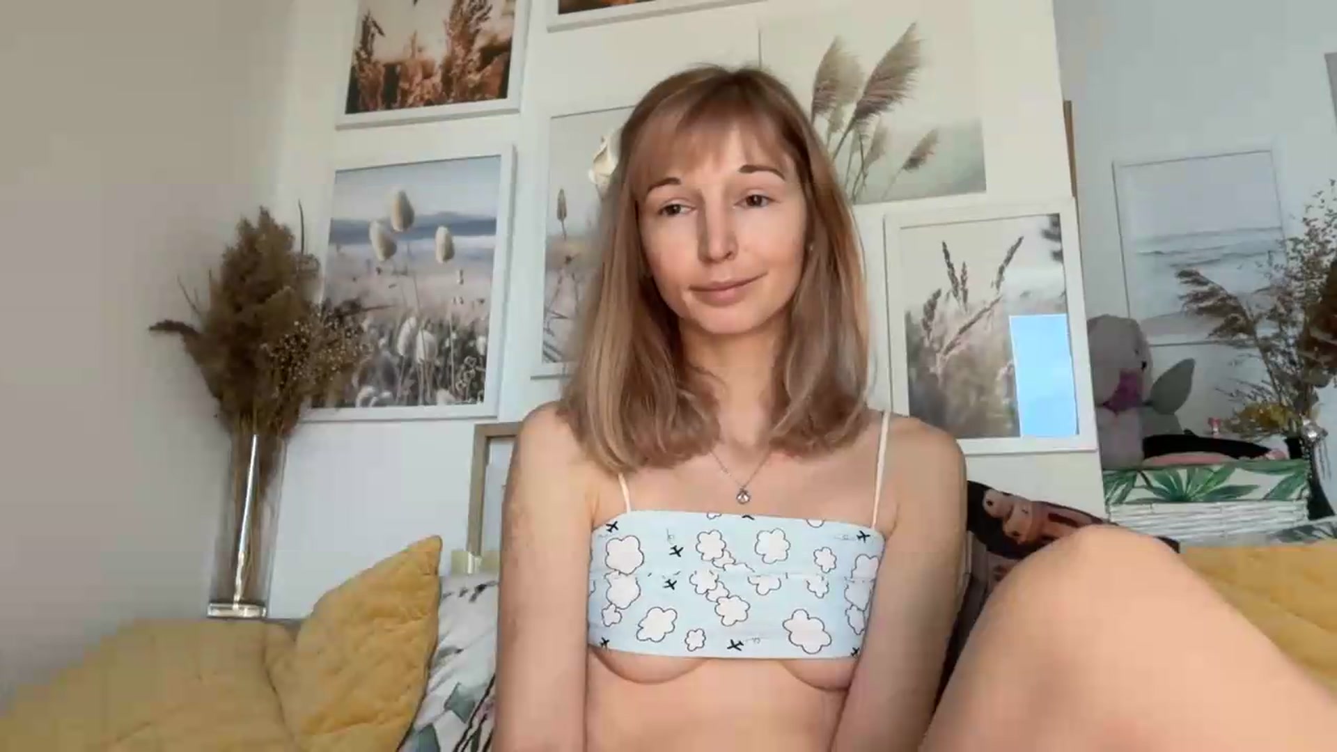 Gallery image thumbnail from Alielli's myfreecams stream on, 08/28/2026, 08:11 image 7 of 20