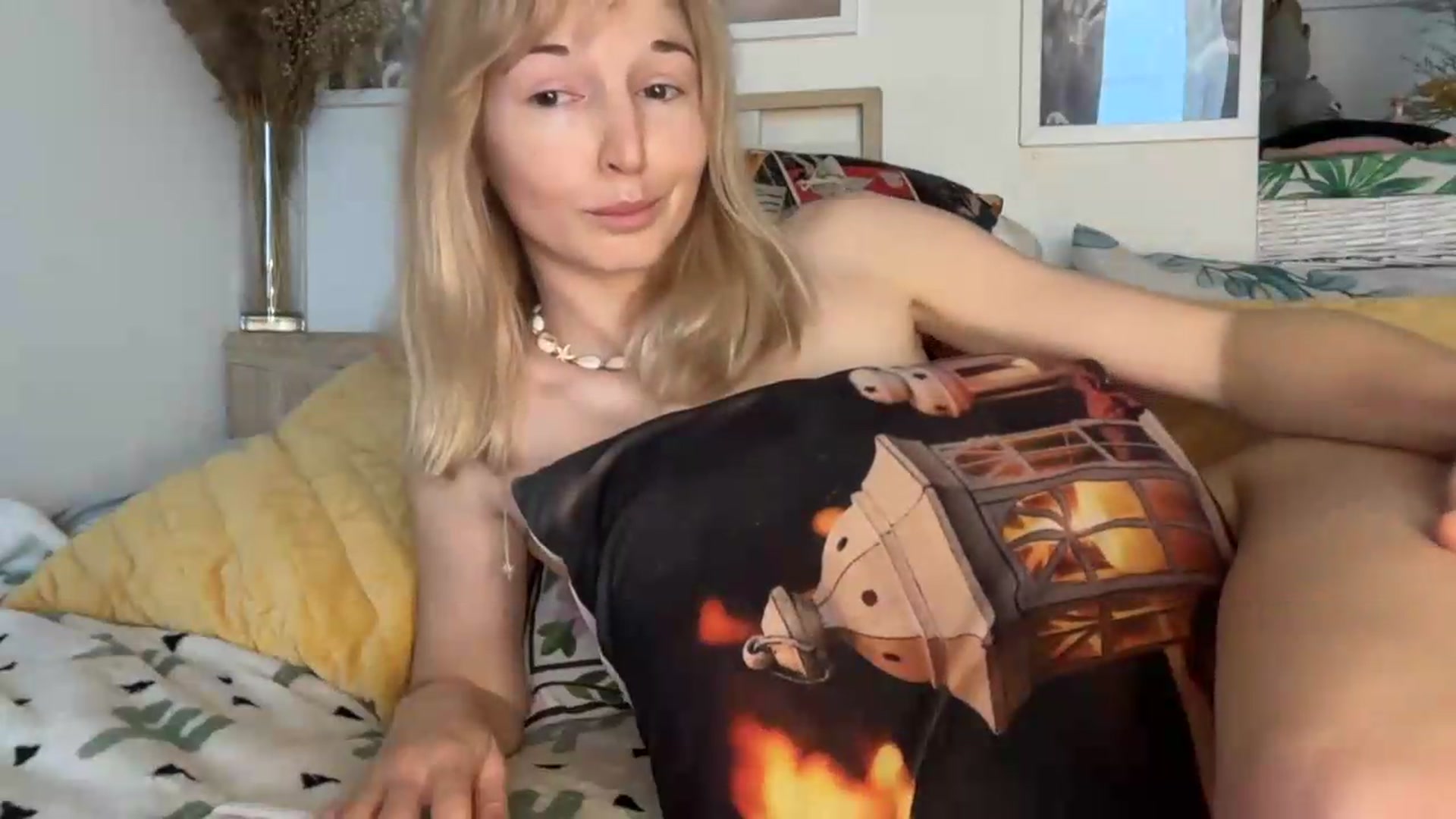 Gallery image thumbnail from Alielli's myfreecams stream on, 09/02/2026, 07:29 image 2 of 20