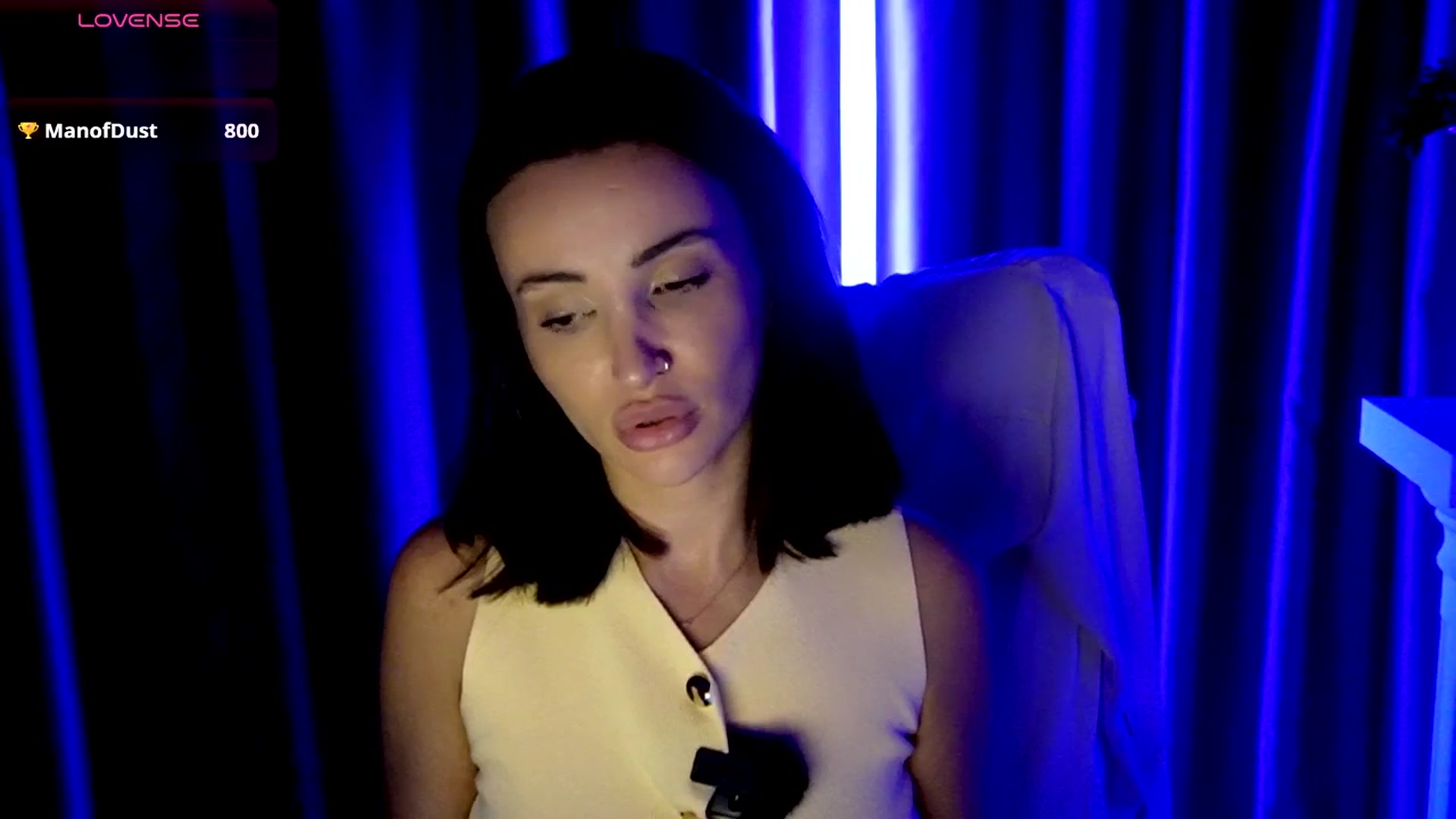 Gallery image thumbnail from AlienControl's myfreecams stream on, 10/14/2025, 18:45 image 8 of 20