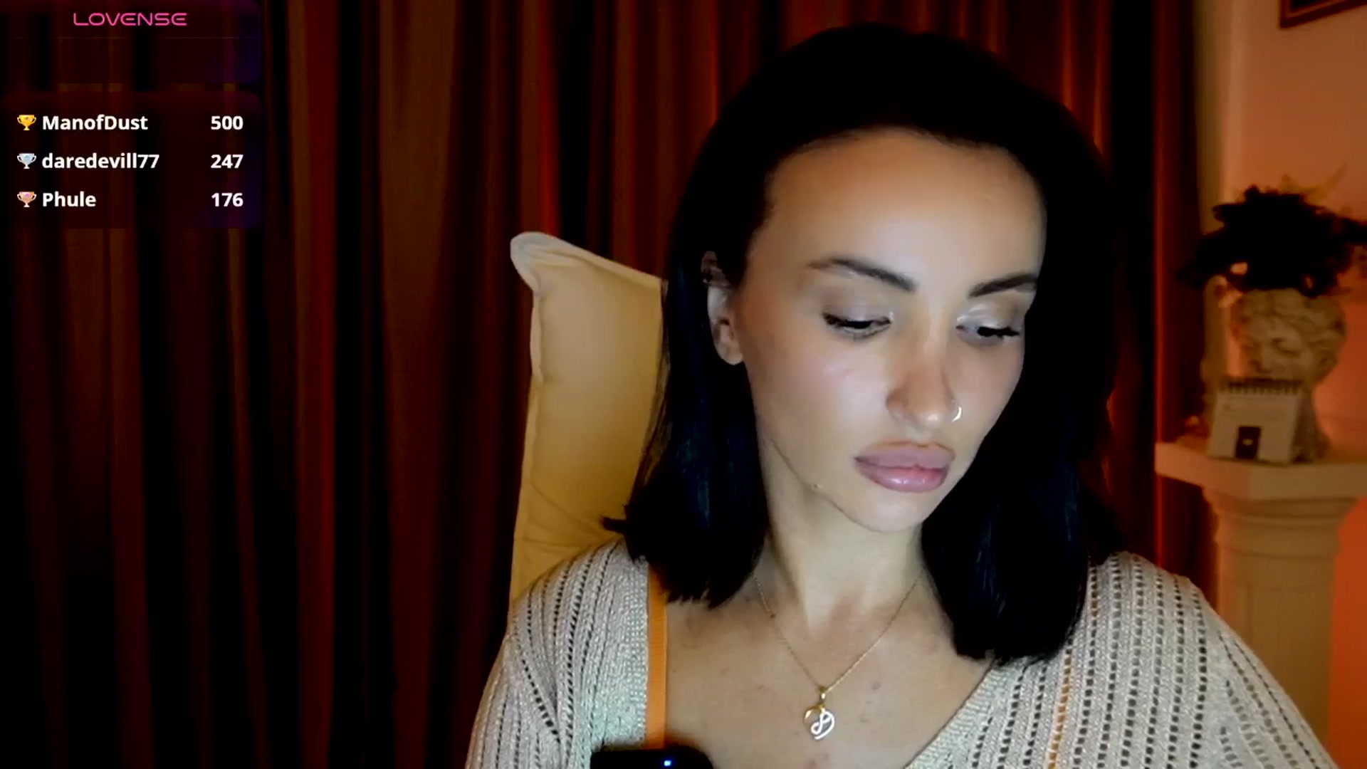 Gallery image thumbnail from AlienControl's myfreecams stream on, 10/15/2025, 17:19 image 16 of 20