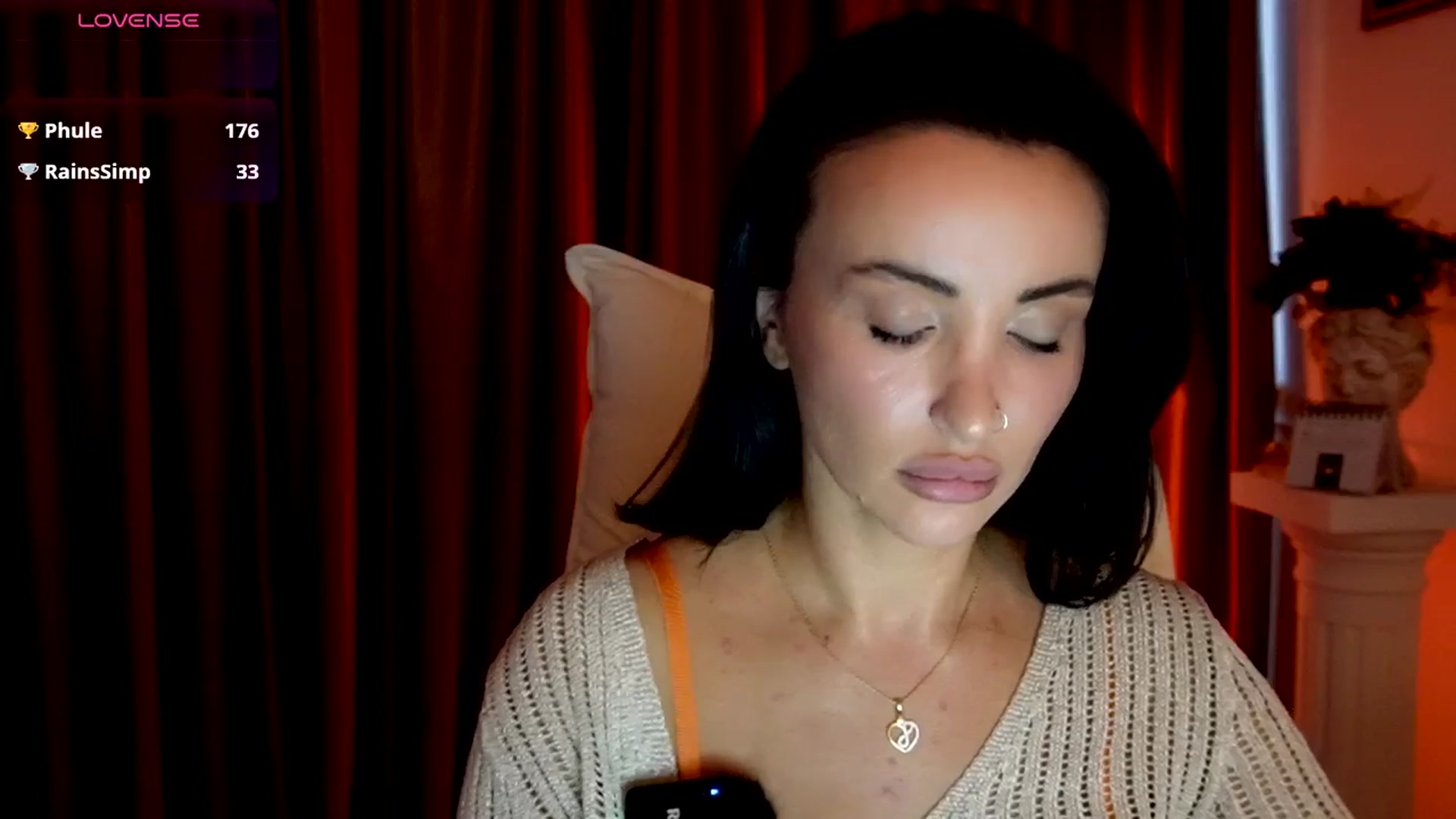 Gallery image thumbnail from AlienControl's myfreecams stream on, 10/15/2025, 17:19 image 13 of 20