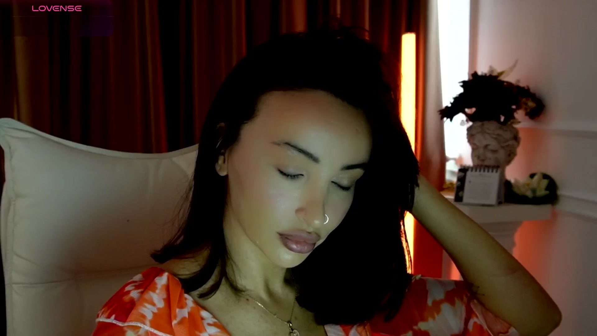Gallery image thumbnail from AlienControl's myfreecams stream on, 10/26/2025, 09:20 image 19 of 20