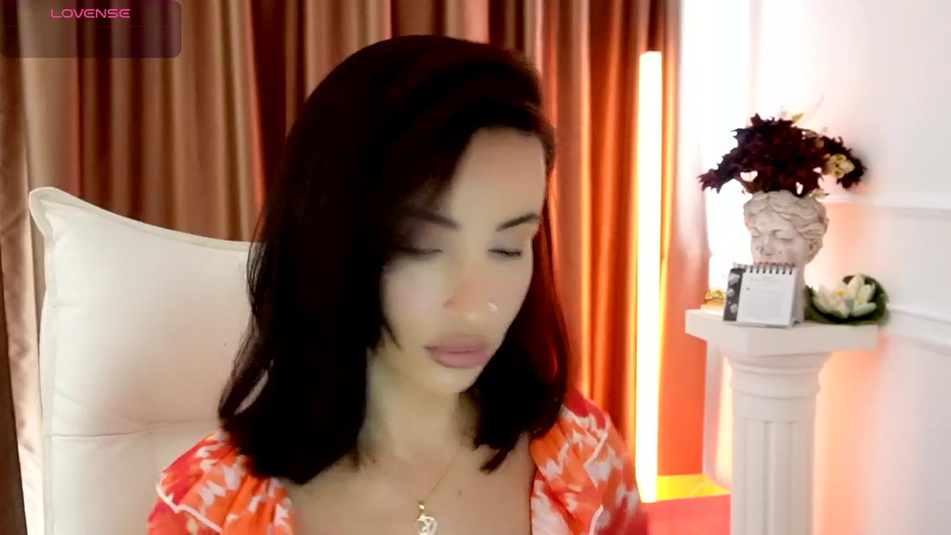 Gallery image thumbnail from AlienControl's myfreecams stream on, 10/26/2025, 09:20 image 3 of 20