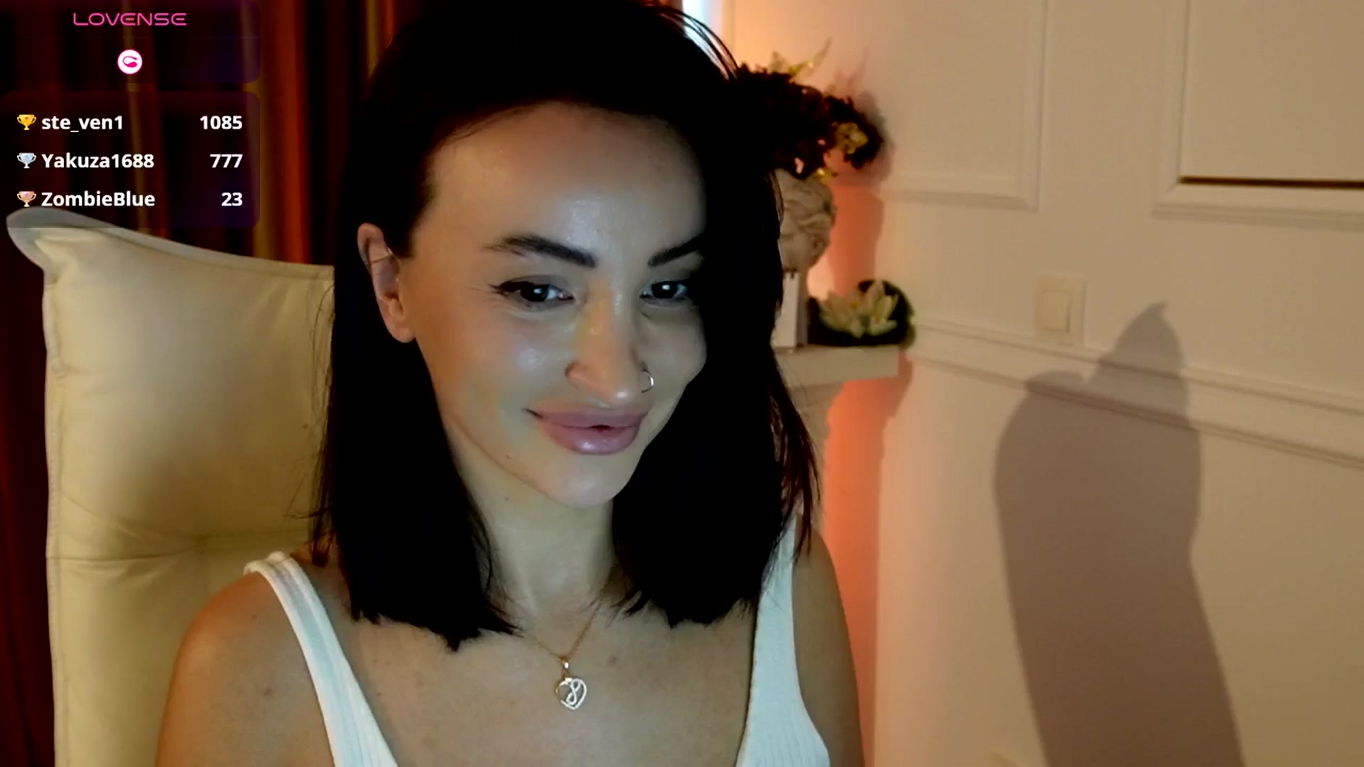 Gallery image thumbnail from AlienControl's myfreecams stream on, 11/04/2025, 11:40 image 11 of 20
