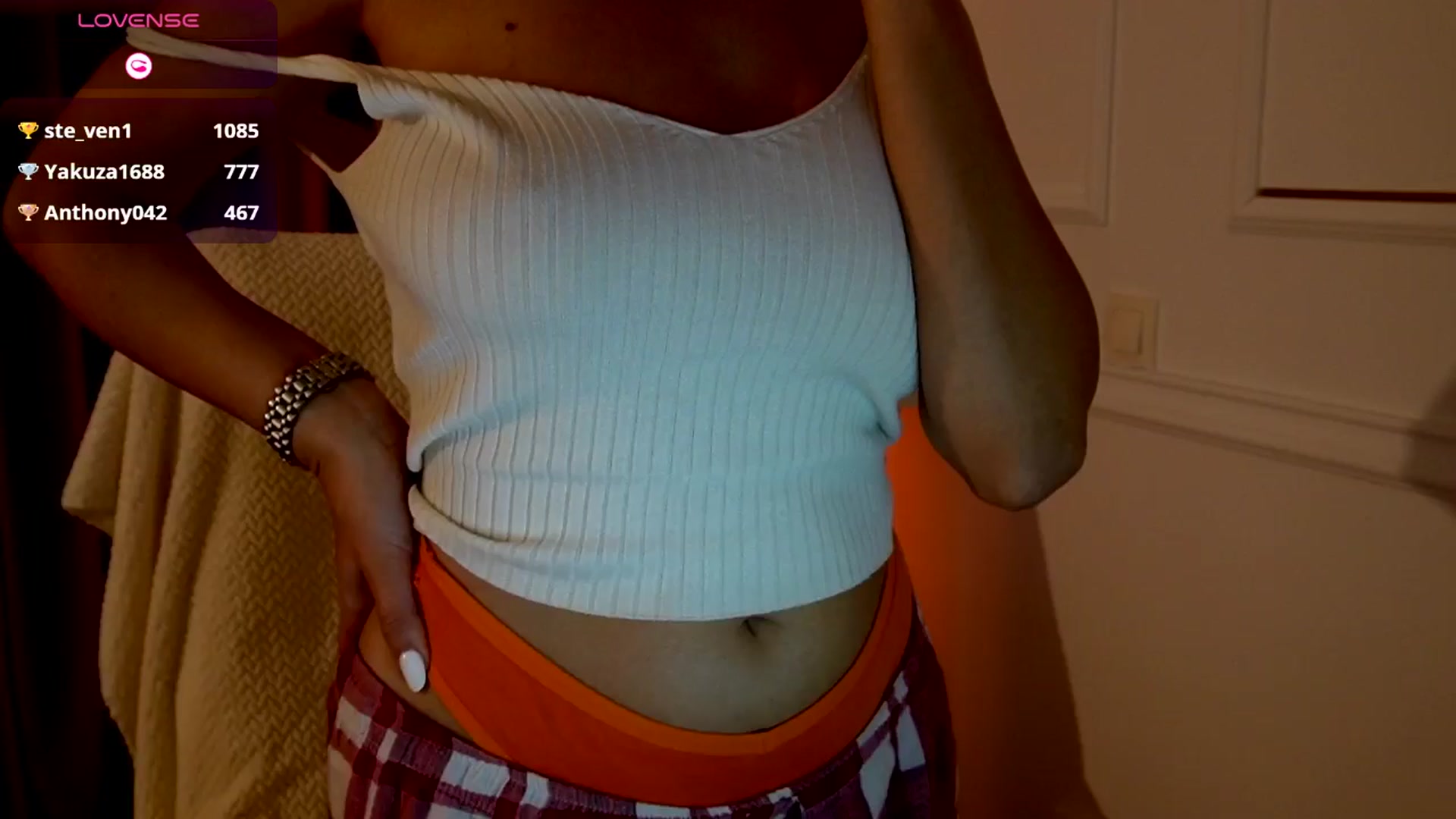 Gallery image thumbnail from AlienControl's myfreecams stream on, 11/04/2025, 11:40 image 17 of 20