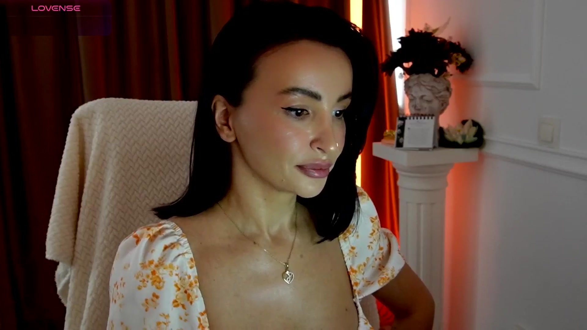 Gallery image thumbnail from AlienControl's myfreecams stream on, 11/05/2025, 12:45 image 4 of 20