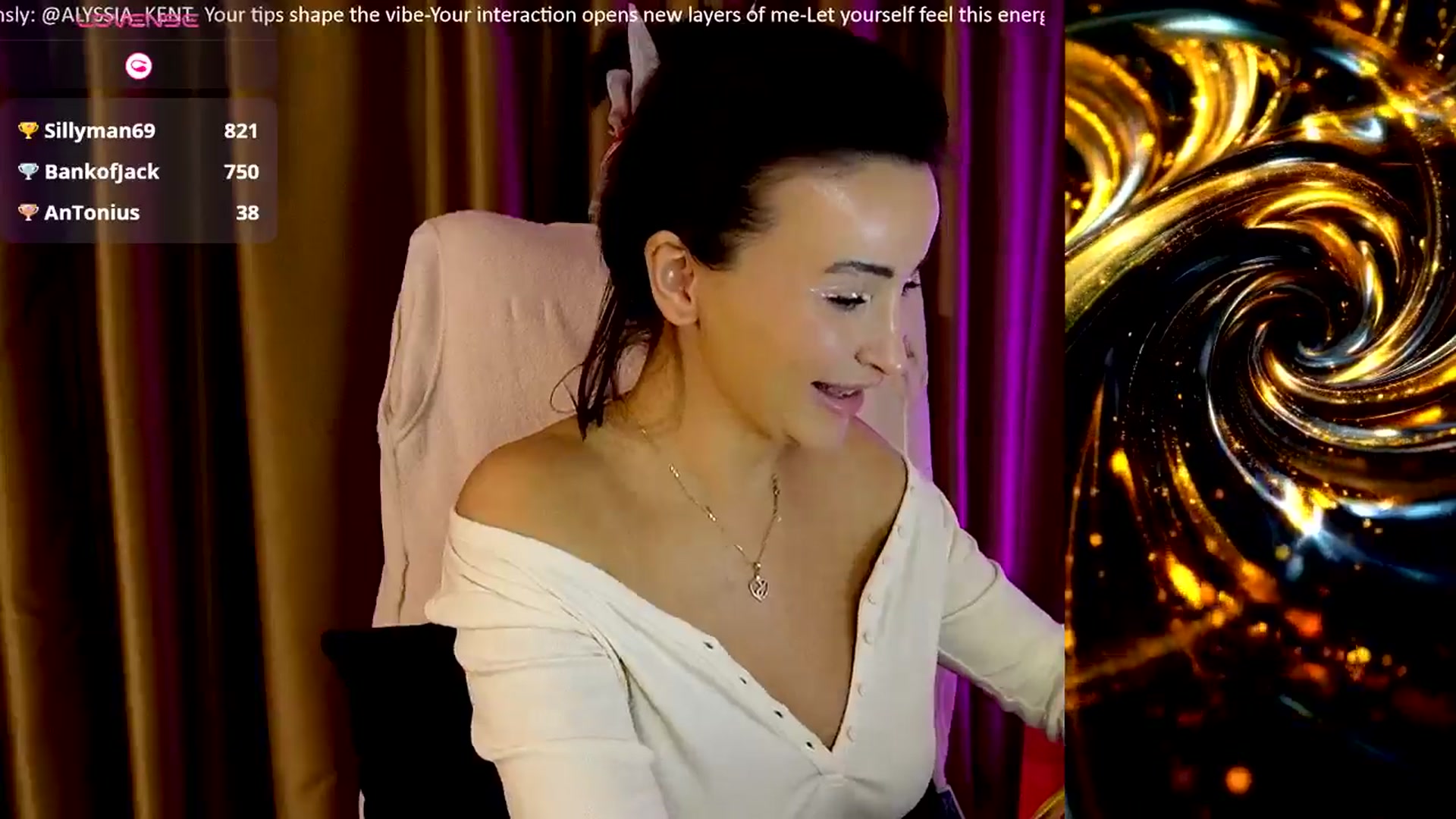 Gallery image thumbnail from AlienControl's myfreecams stream on, 12/01/2025, 18:29 image 18 of 20