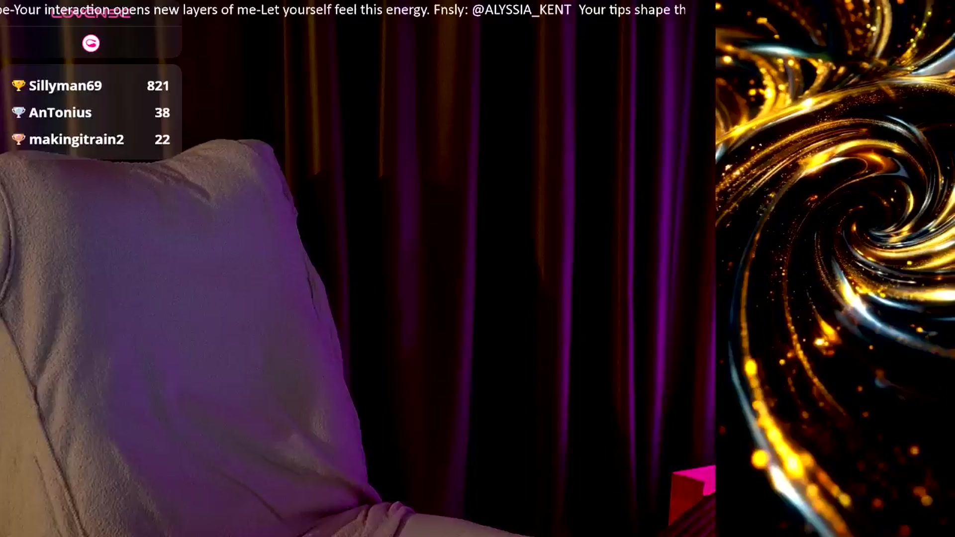 Gallery image thumbnail from AlienControl's myfreecams stream on, 12/01/2025, 18:29 image 1 of 20