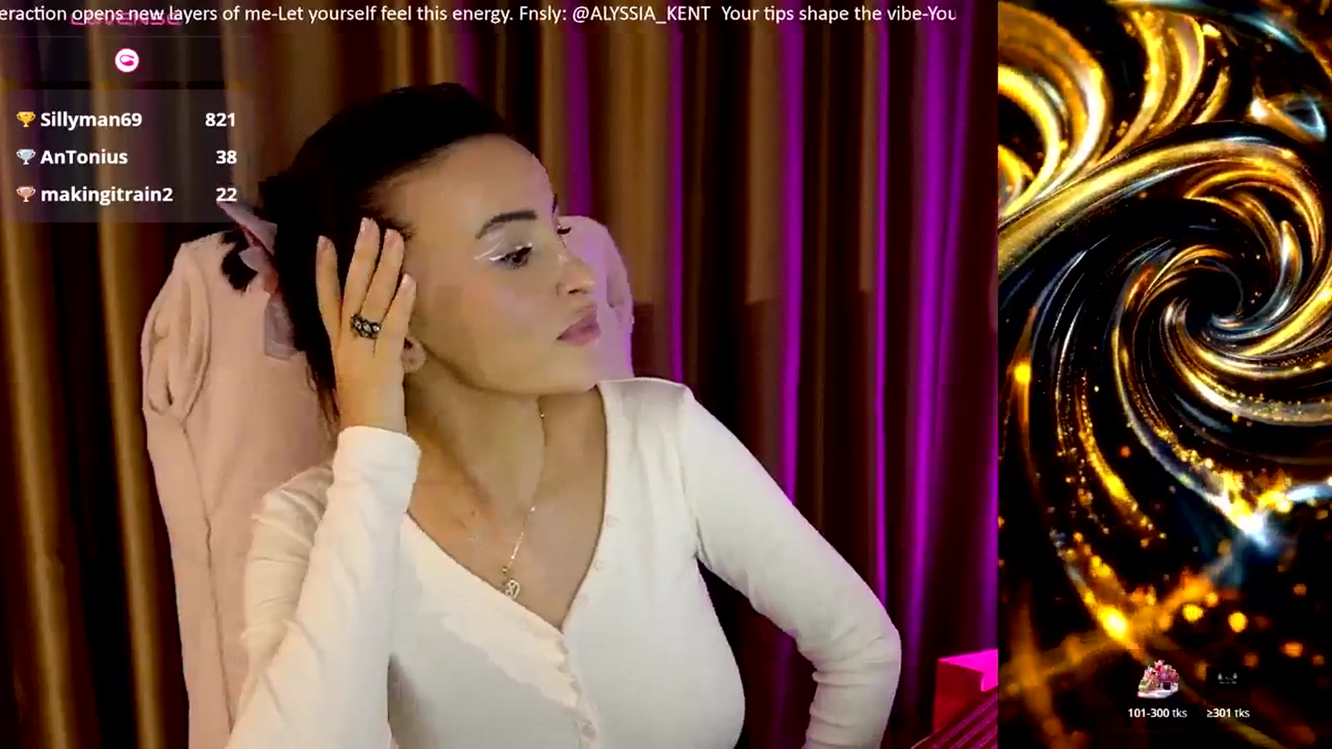 Gallery image thumbnail from AlienControl's myfreecams stream on, 12/01/2025, 18:29 image 5 of 20