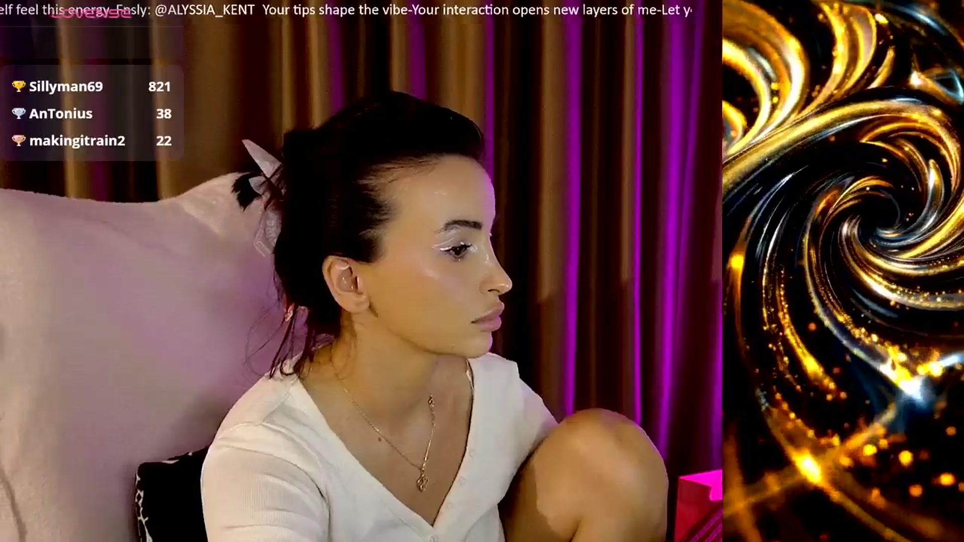 Gallery image thumbnail from AlienControl's myfreecams stream on, 12/01/2025, 18:29 image 10 of 20