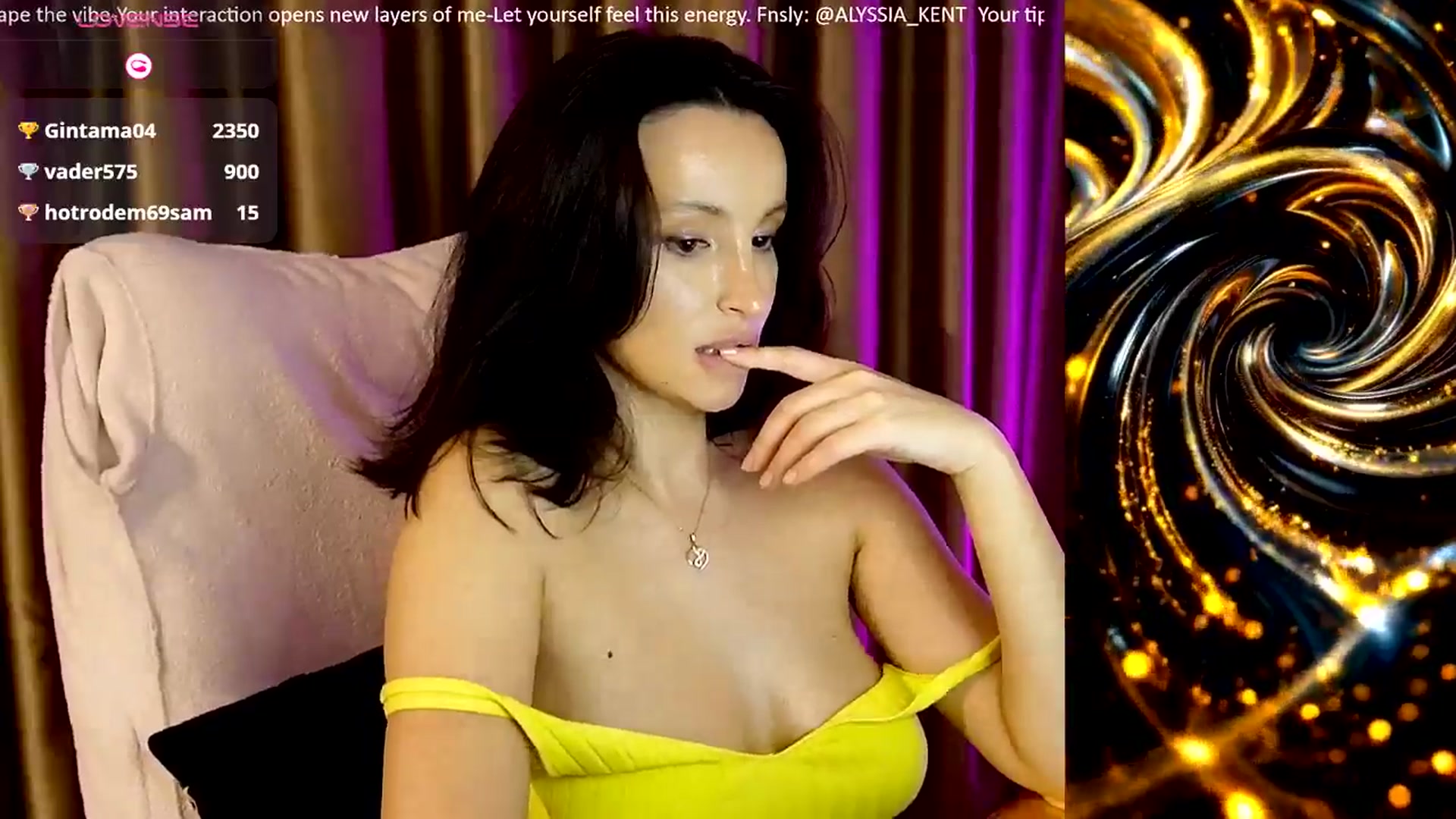 Gallery image thumbnail from AlienControl's myfreecams stream on, 12/02/2025, 18:08 image 7 of 20