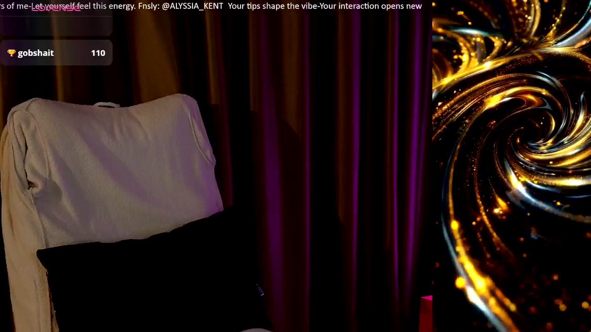 Gallery image thumbnail from AlienControl's myfreecams stream on, 12/03/2025, 16:33 image 4 of 20