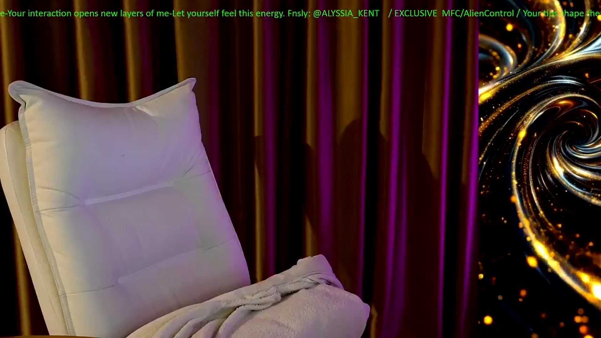 Gallery image thumbnail from AlienControl's myfreecams stream on, 12/10/2025, 18:27 image 9 of 20
