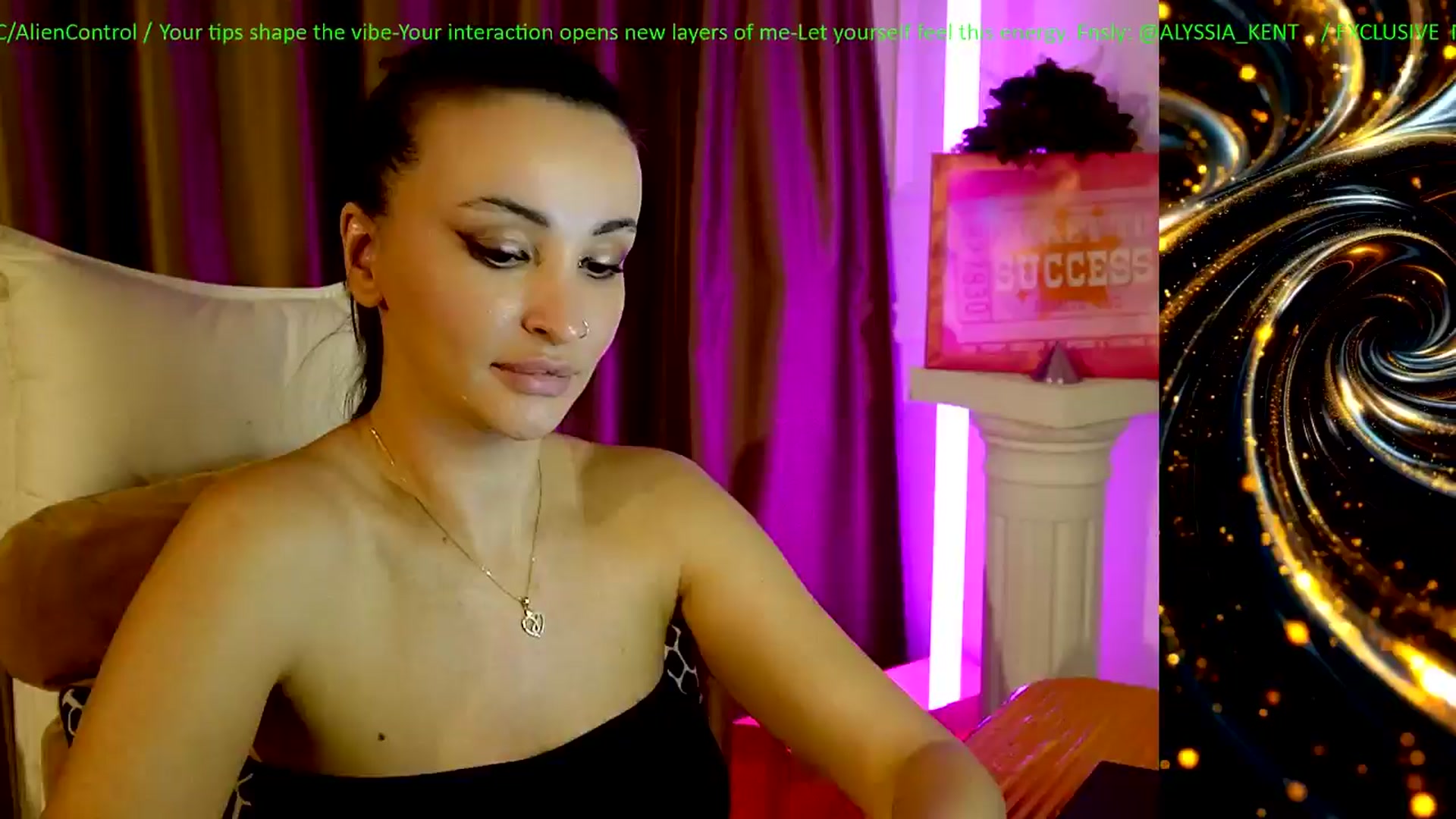 Gallery image thumbnail from AlienControl's myfreecams stream on, 12/28/2025, 17:06 image 11 of 20