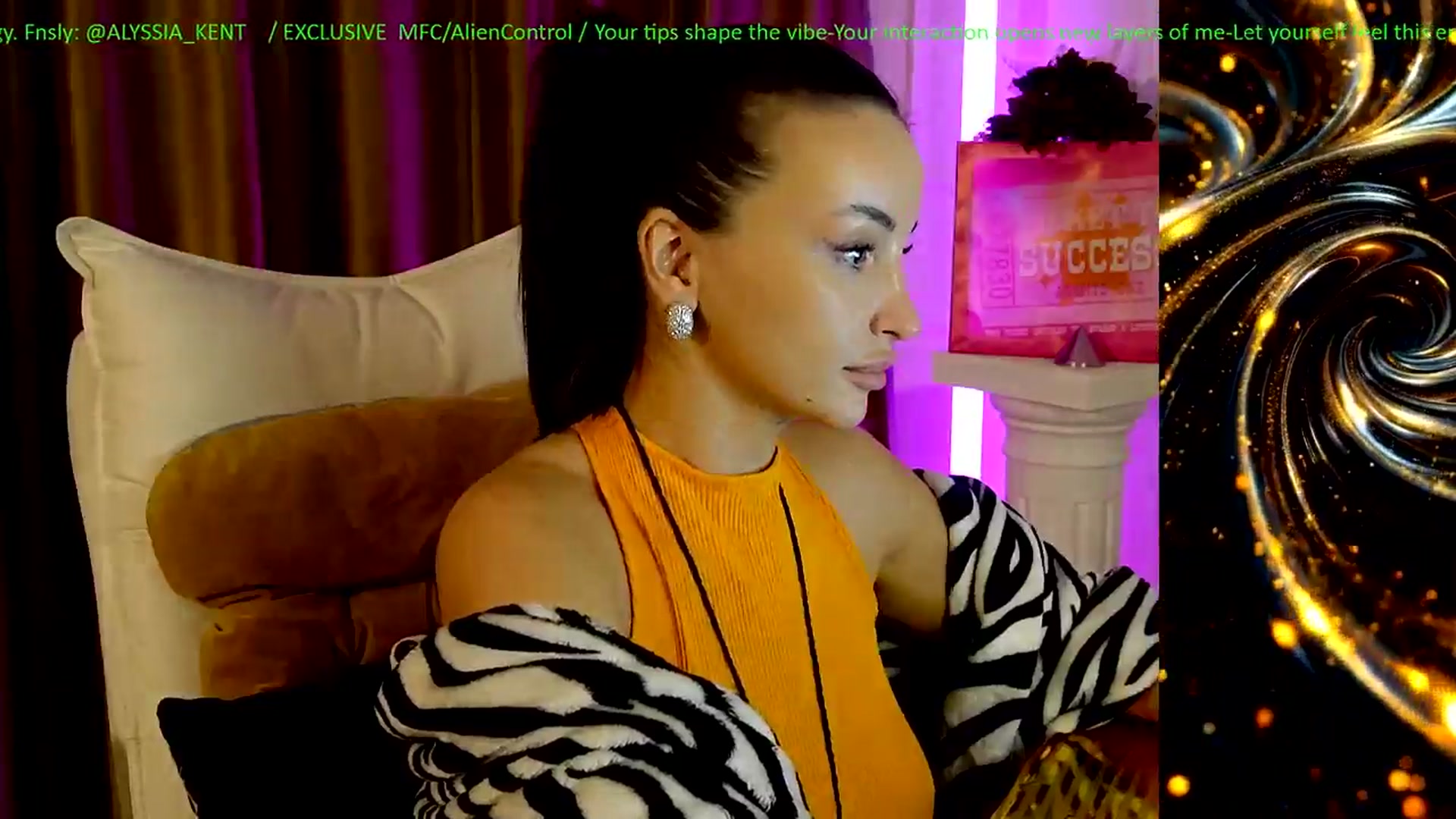 Gallery image thumbnail from AlienControl's myfreecams stream on, 12/30/2025, 17:21 image 12 of 20