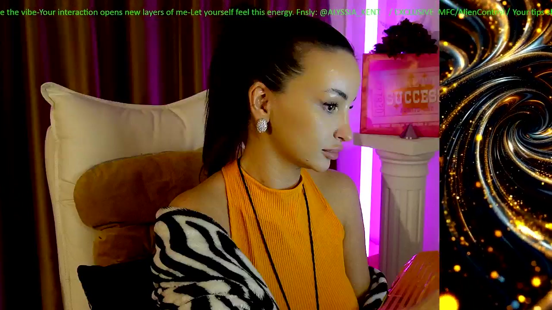 Gallery image thumbnail from AlienControl's myfreecams stream on, 12/30/2025, 17:21 image 11 of 20