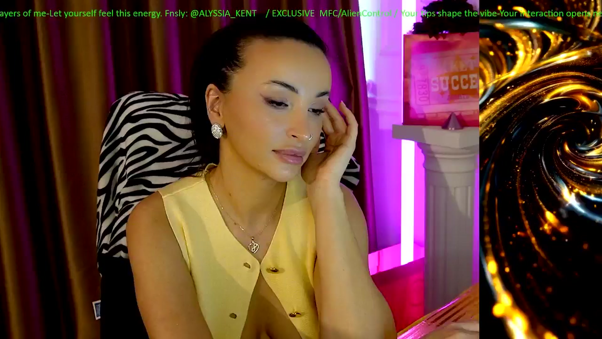 Gallery image thumbnail from AlienControl's myfreecams stream on, 01/02/2026, 16:05 image 2 of 20