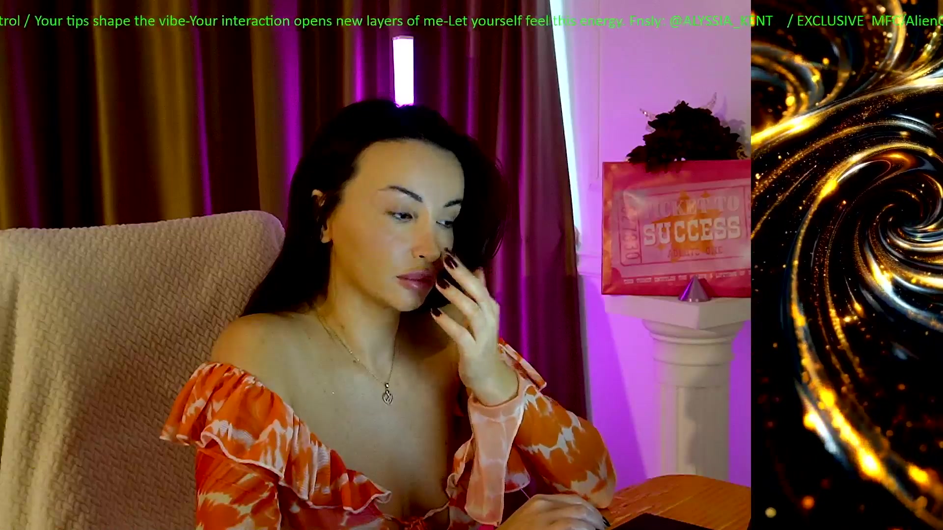 Gallery image thumbnail from AlienControl's myfreecams stream on, 01/04/2026, 09:22 image 12 of 20
