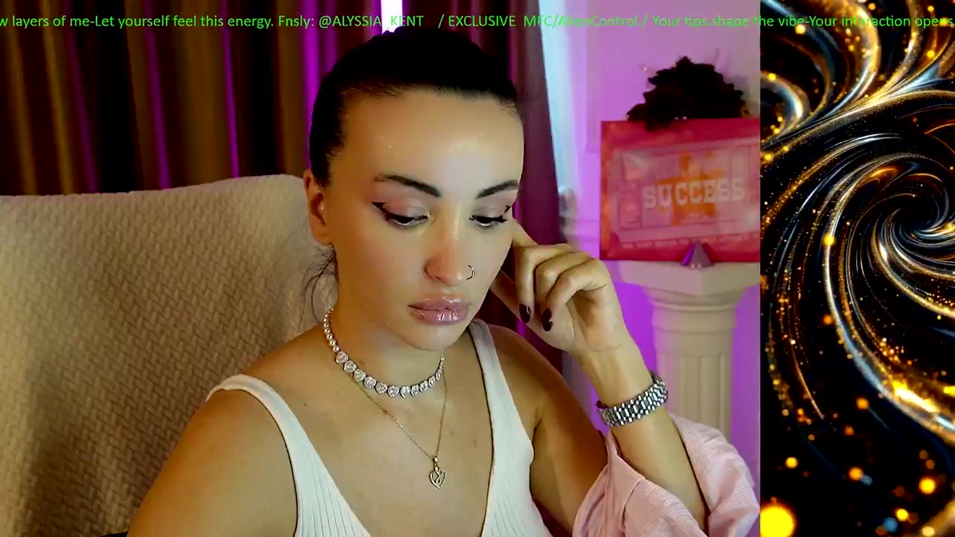 Gallery image thumbnail from AlienControl's myfreecams stream on, 01/06/2026, 15:03 image 2 of 20