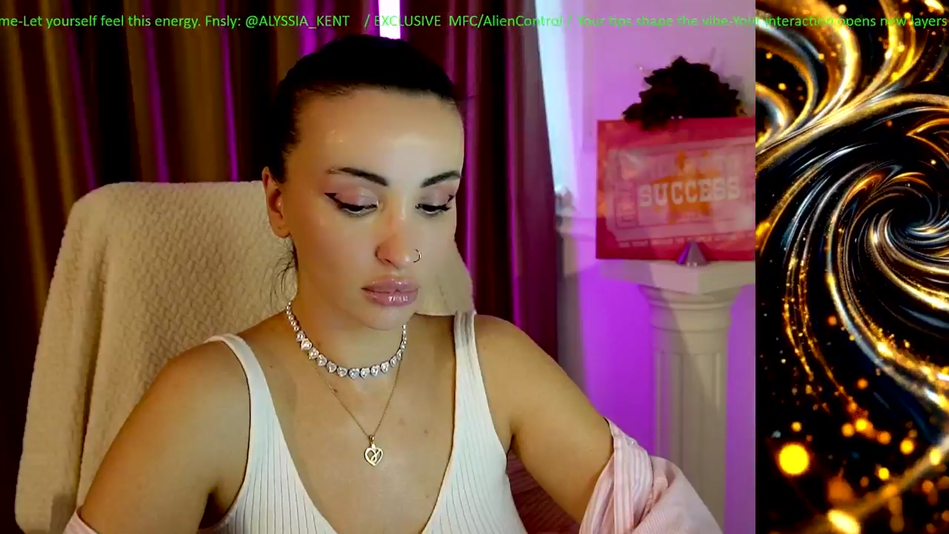 Gallery image thumbnail from AlienControl's myfreecams stream on, 01/06/2026, 15:03 image 3 of 20