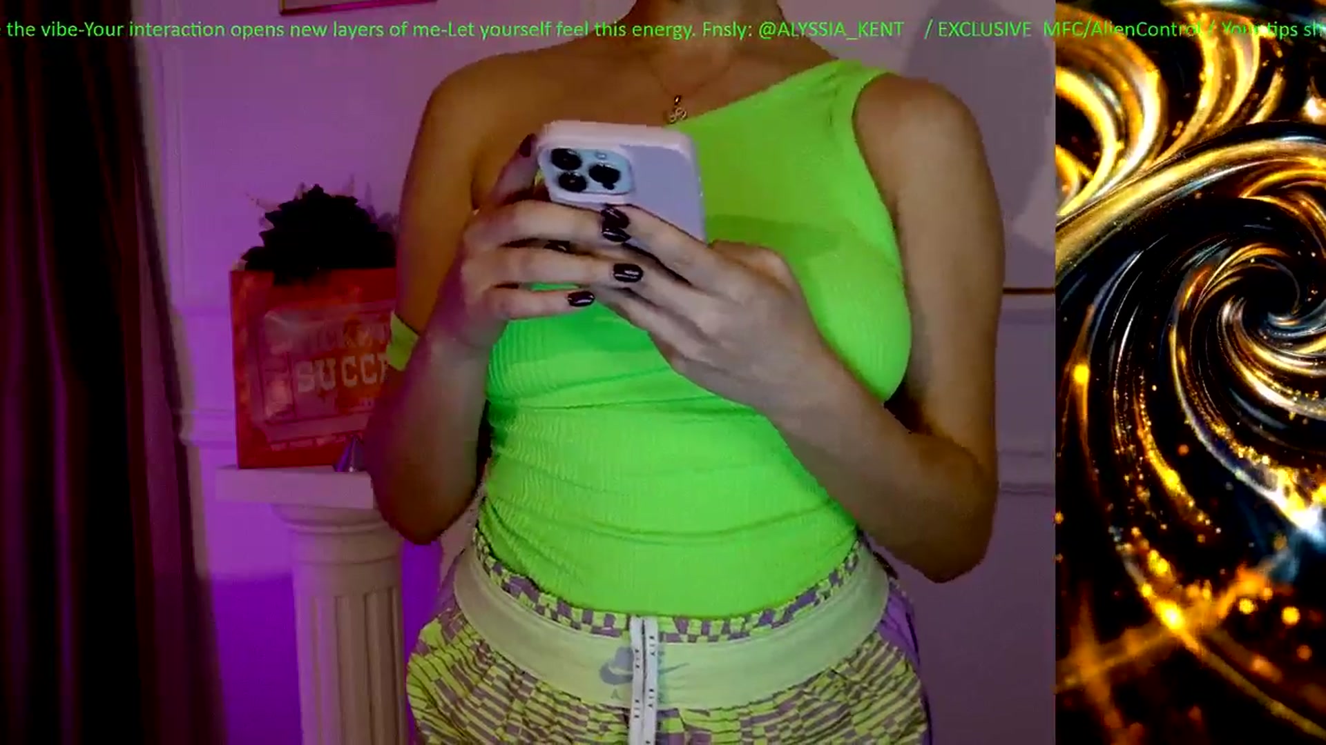 Gallery image thumbnail from AlienControl's myfreecams stream on, 01/09/2026, 16:20 image 10 of 20