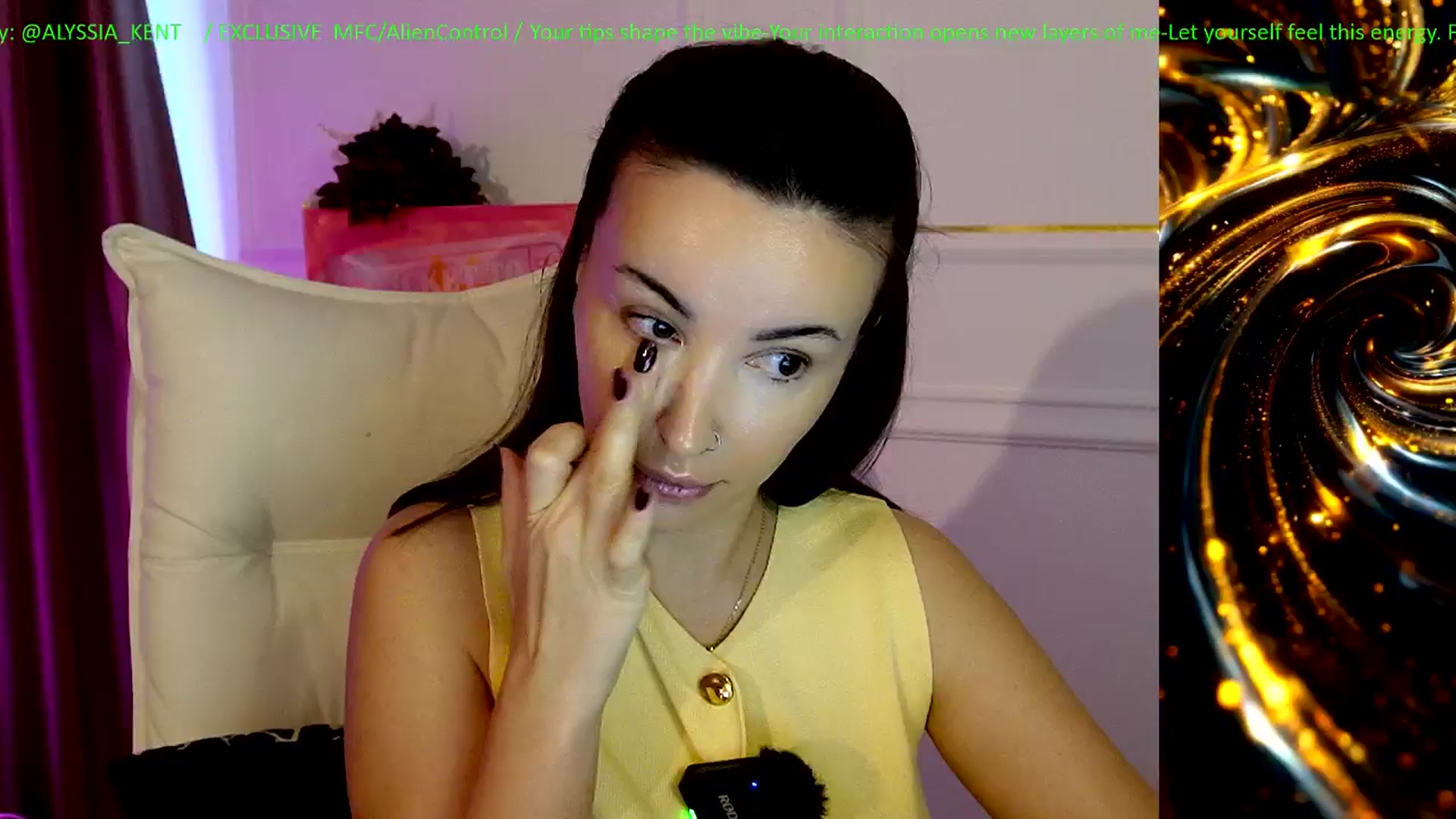 Gallery image thumbnail from AlienControl's myfreecams stream on, 01/11/2026, 14:07 image 7 of 20