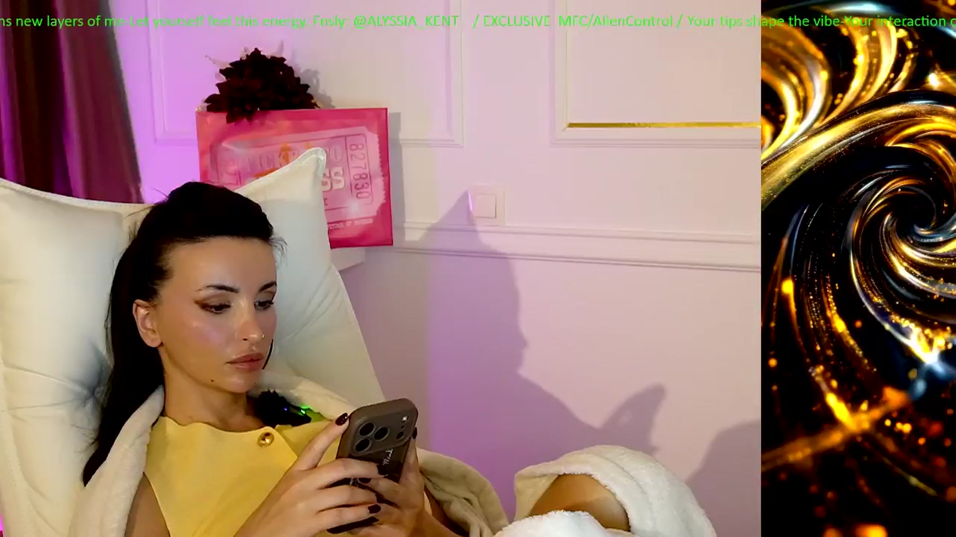 Gallery image thumbnail from AlienControl's myfreecams stream on, 01/11/2026, 17:47 image 10 of 20