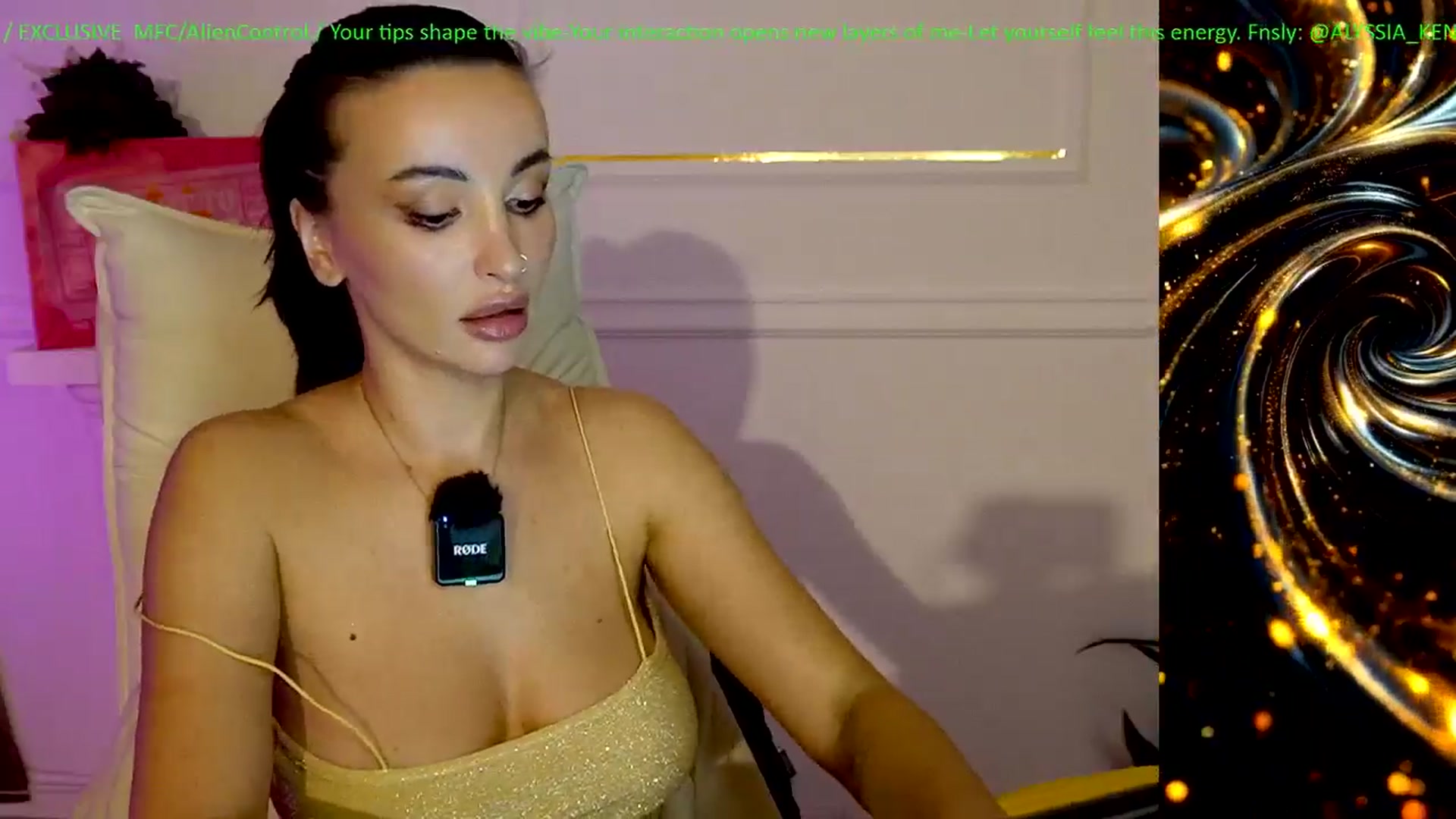 Gallery image thumbnail from AlienControl's myfreecams stream on, 01/13/2026, 16:28 image 19 of 20