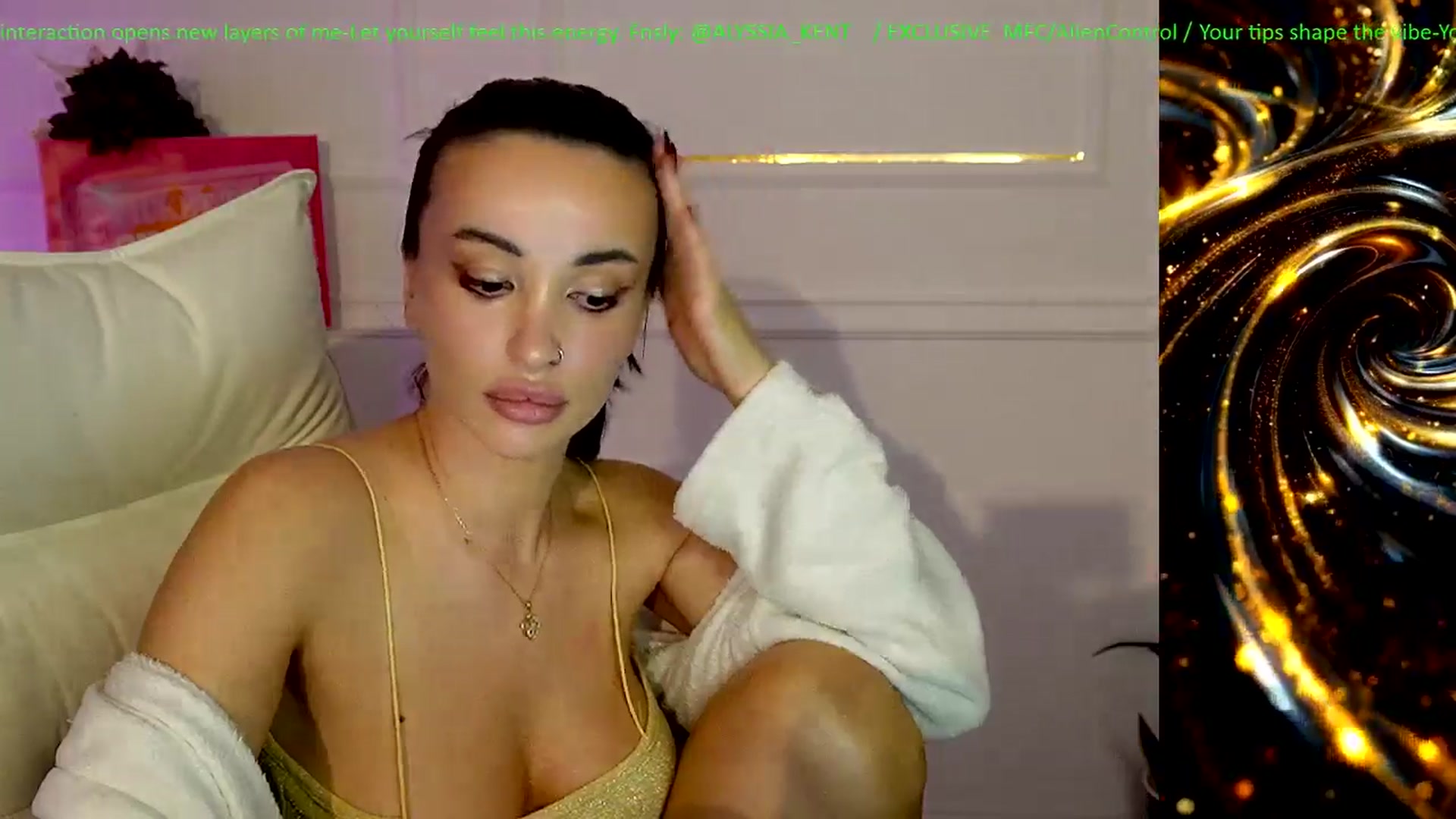 Gallery image thumbnail from AlienControl's myfreecams stream on, 01/13/2026, 16:28 image 9 of 20