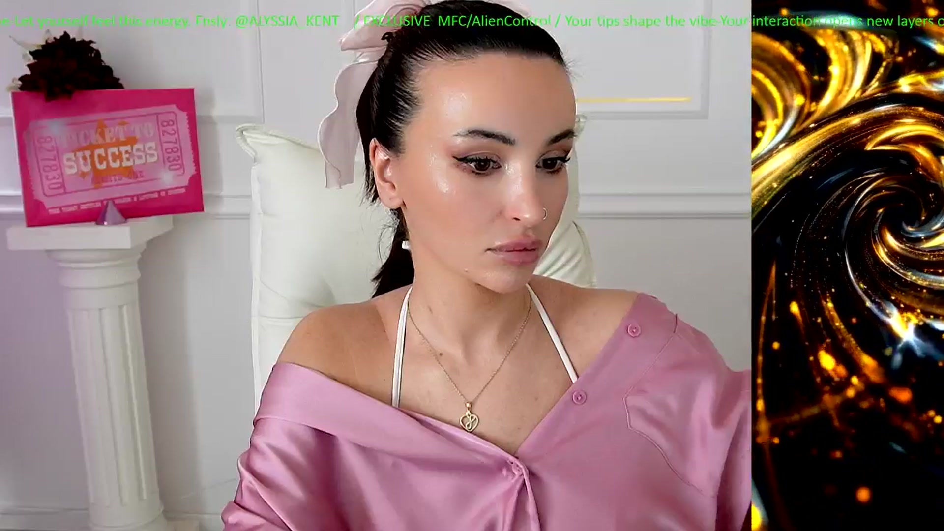 Gallery image thumbnail from AlienControl's myfreecams stream on, 01/14/2026, 14:39 image 6 of 20