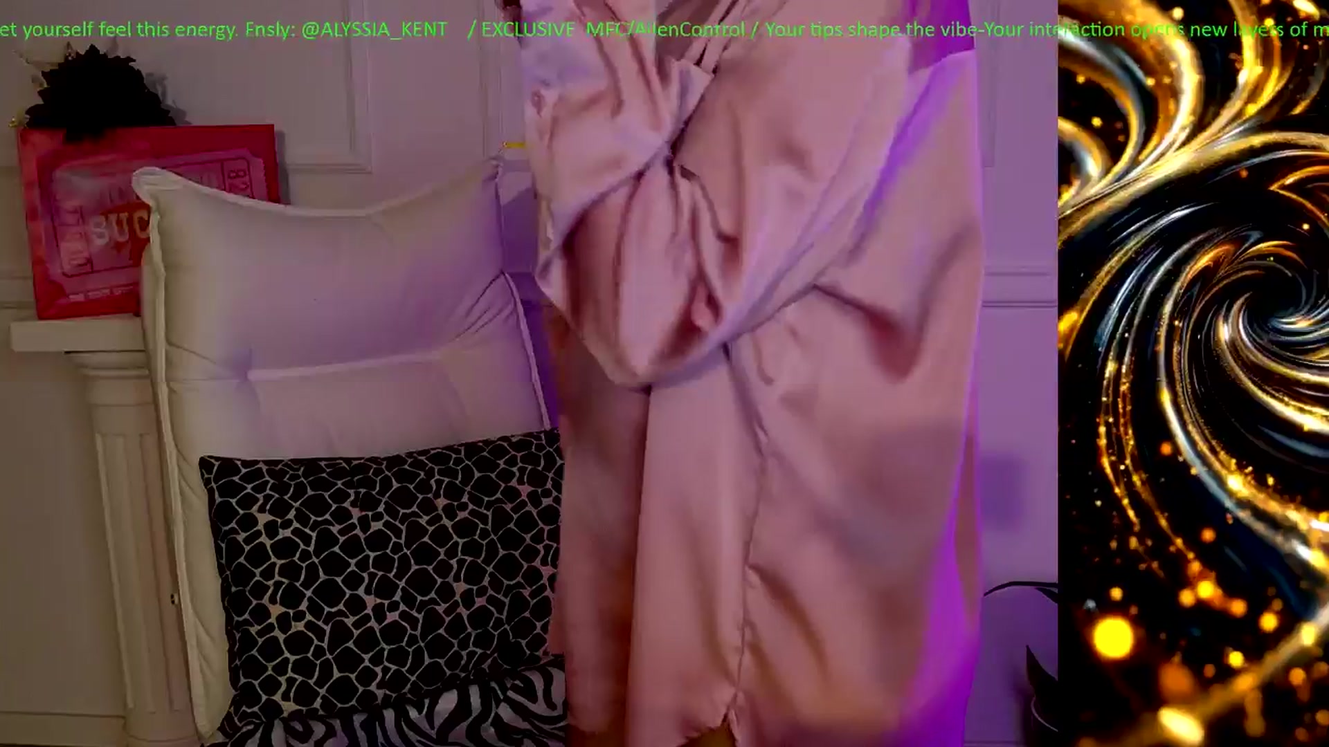 Gallery image thumbnail from AlienControl's myfreecams stream on, 01/14/2026, 18:44 image 15 of 20