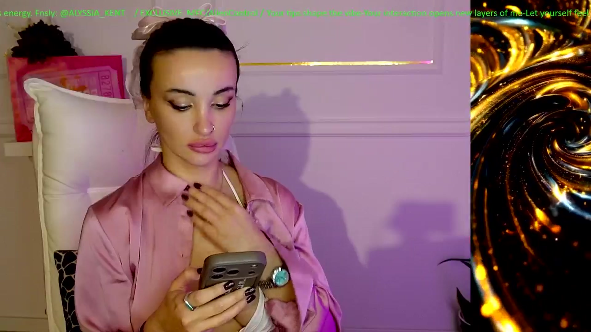Gallery image thumbnail from AlienControl's myfreecams stream on, 01/14/2026, 19:12 image 16 of 20