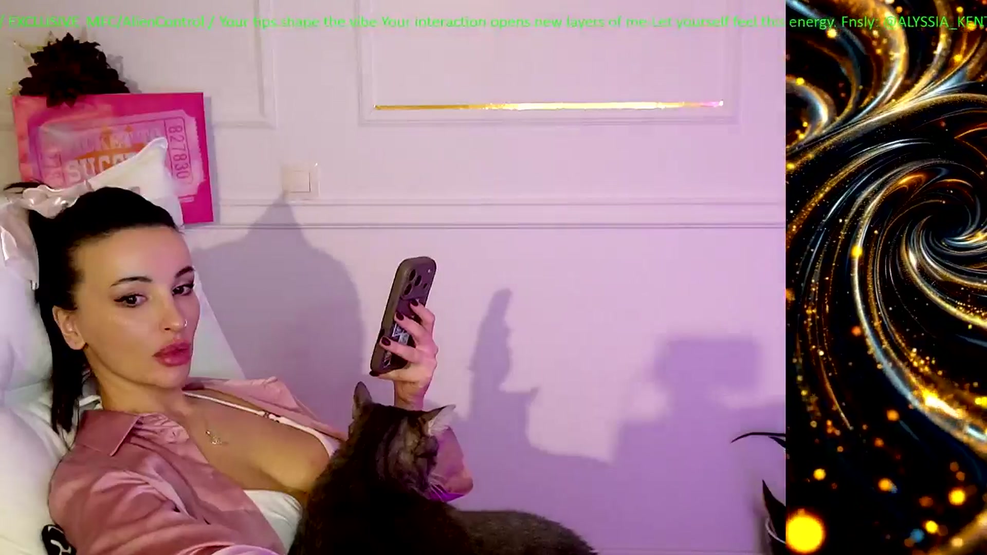 Gallery image thumbnail from AlienControl's myfreecams stream on, 01/14/2026, 19:12 image 3 of 20